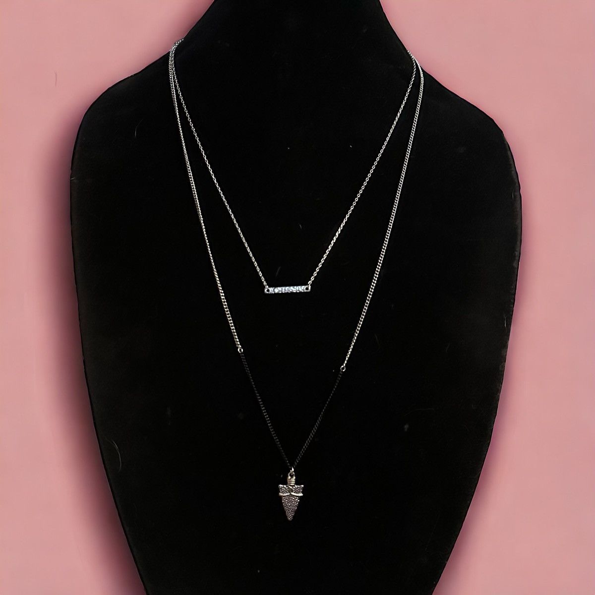 Other Long layered silver tone bar and arrow necklace Size ONE SIZE - 1 Thumbnail
