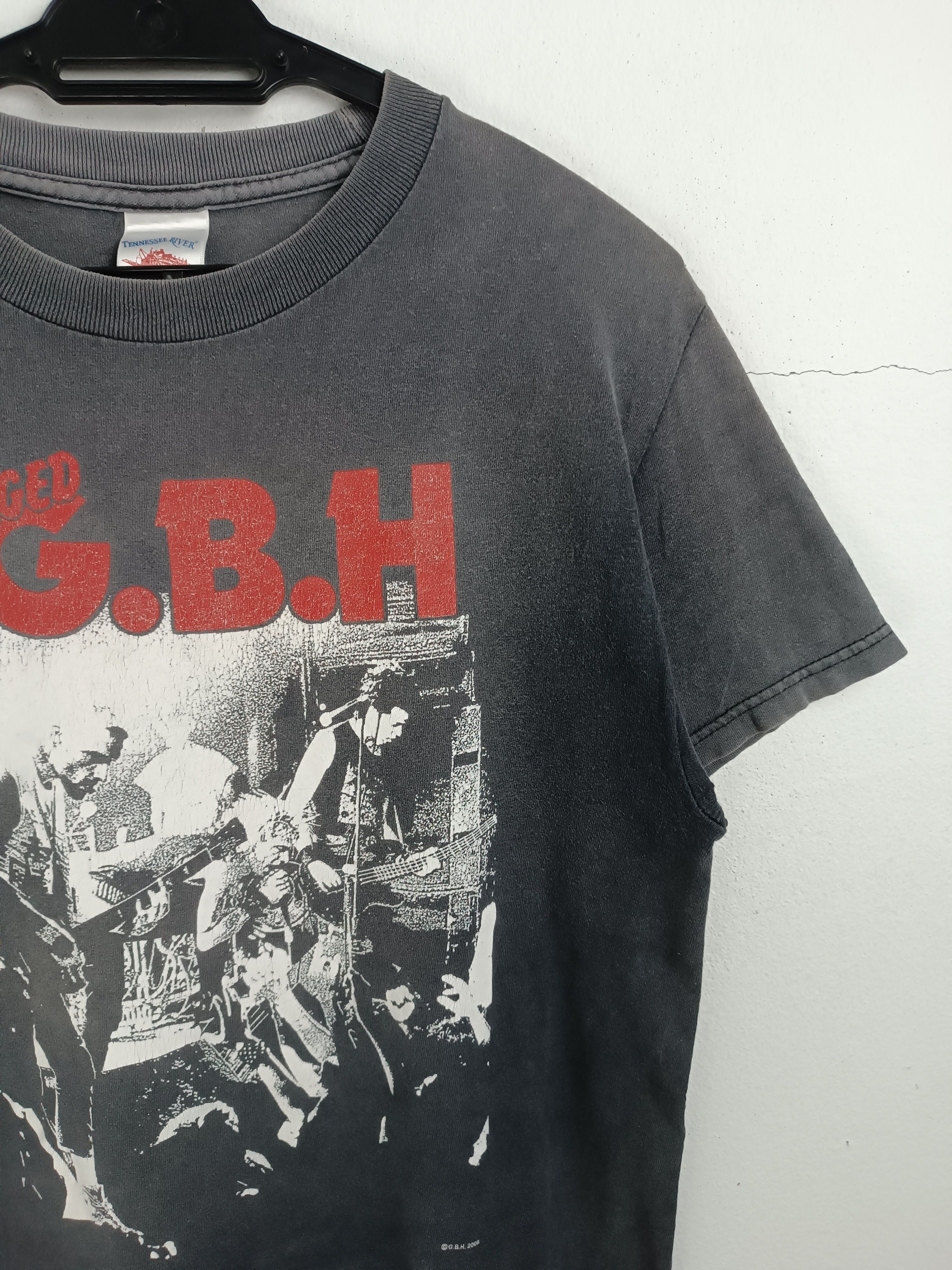 Band Tees THRASHED FADED VINTAGE '06 CHARGED G.B.H PUNK VERY RARE Size US S / EU 44-46 / 1 - 6 Thumbnail