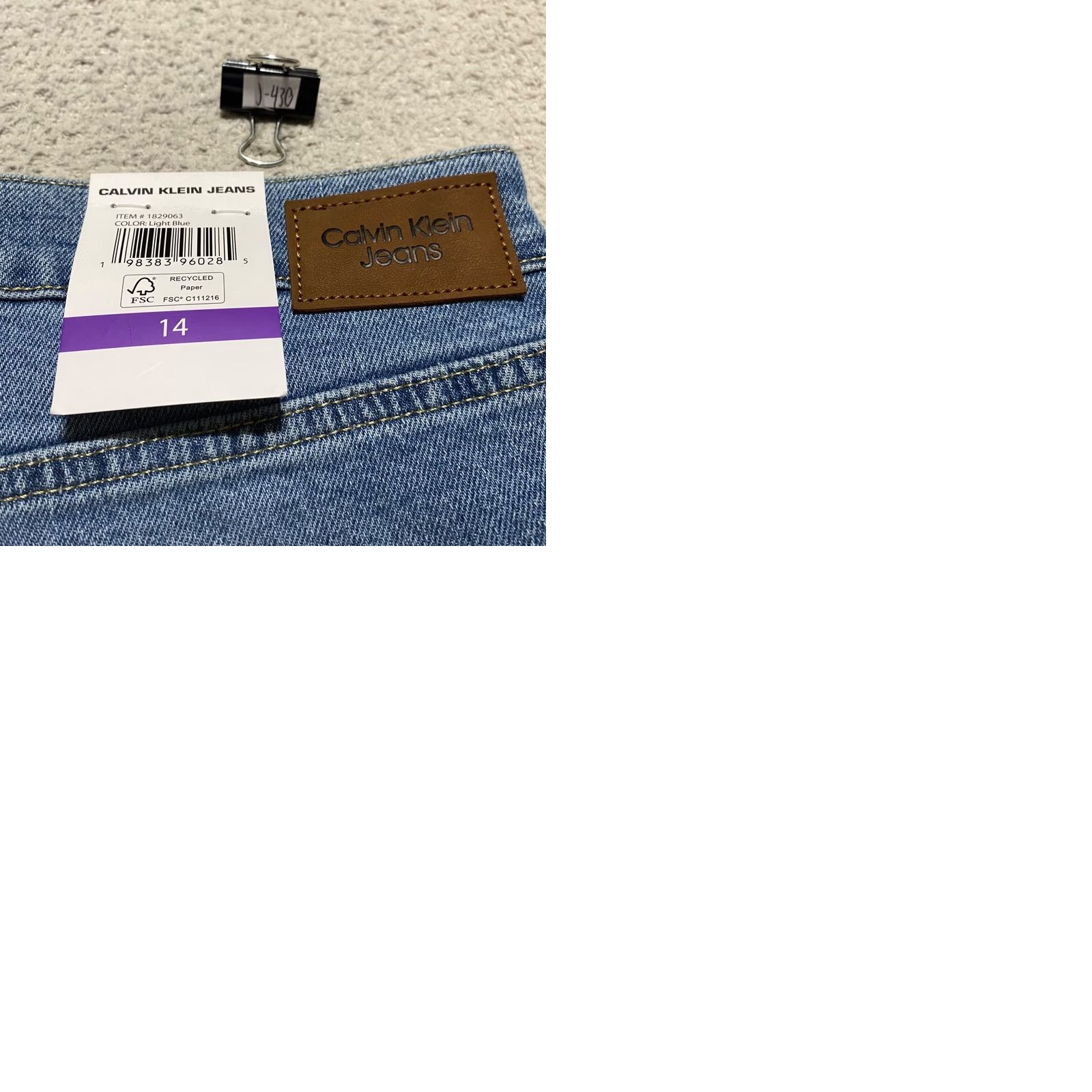 Calvin Klein Calvin Klein Jeans Blue Denim 14 Womens Straight 26in Inseam Medium Wash Regular Fit 5-Pocket Denim NWT Jeans Size 36" / US 14 / IT 50 - 9 Thumbnail