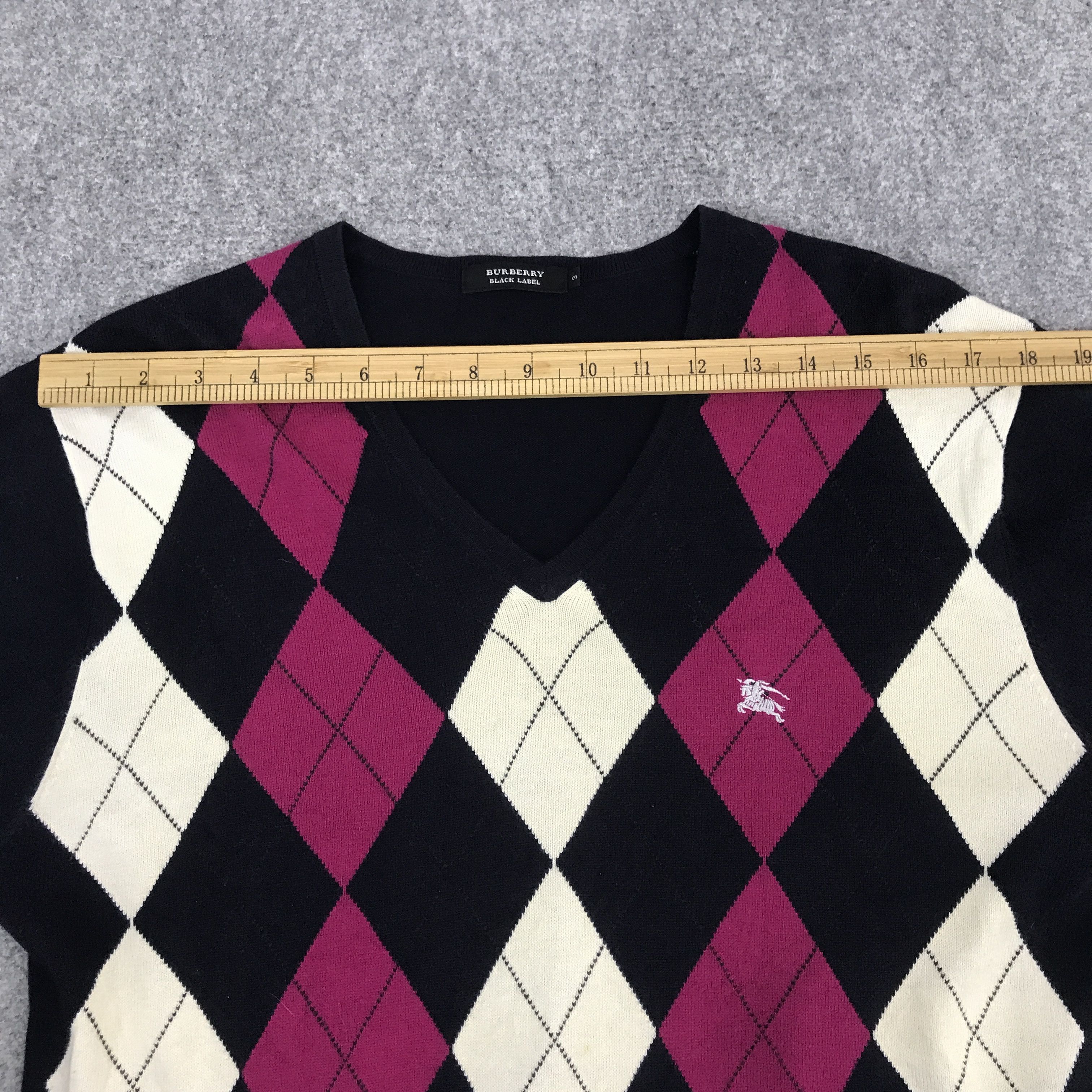 Black Label × Burberry × Vintage burberry black label v coller knitwear Size US M / EU 48-50 / 2 - 5 Thumbnail