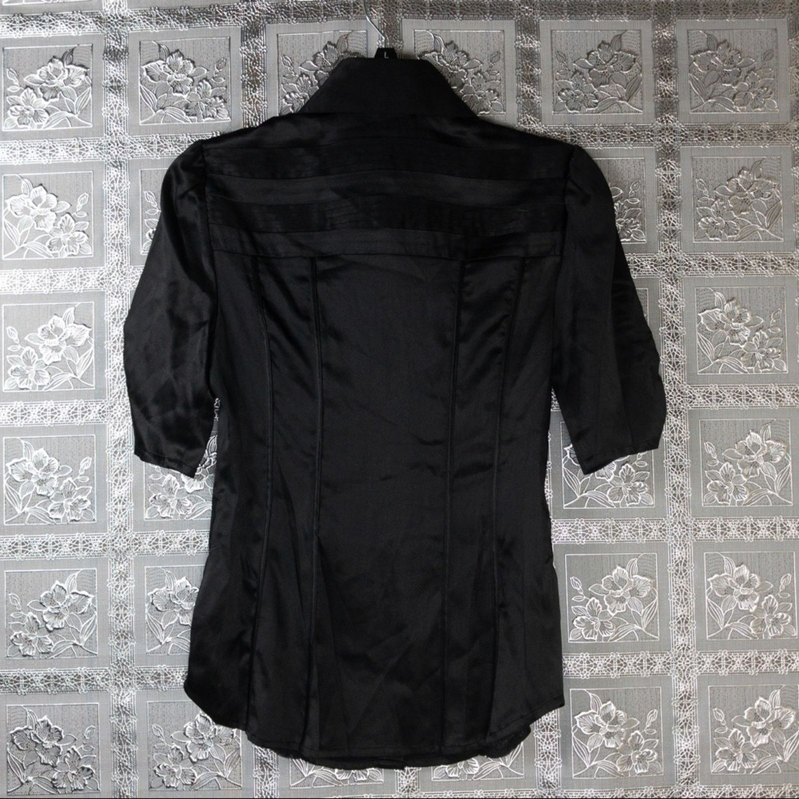 Bebe NWT Bebe Black Silk Floral Button Down Shirt Size XS / US 0-2 / IT 36-38 - 6 Thumbnail