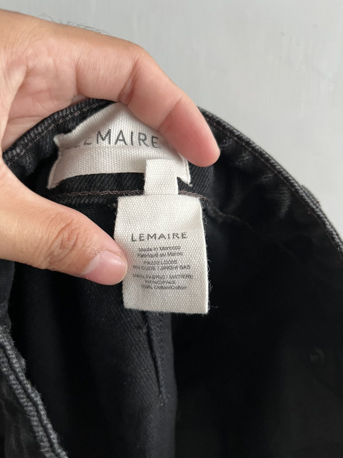 Lemaire LEMAIRE High Waisted Curved Pants - Black Size 24" / US 00 / IT 34 - 9 Thumbnail