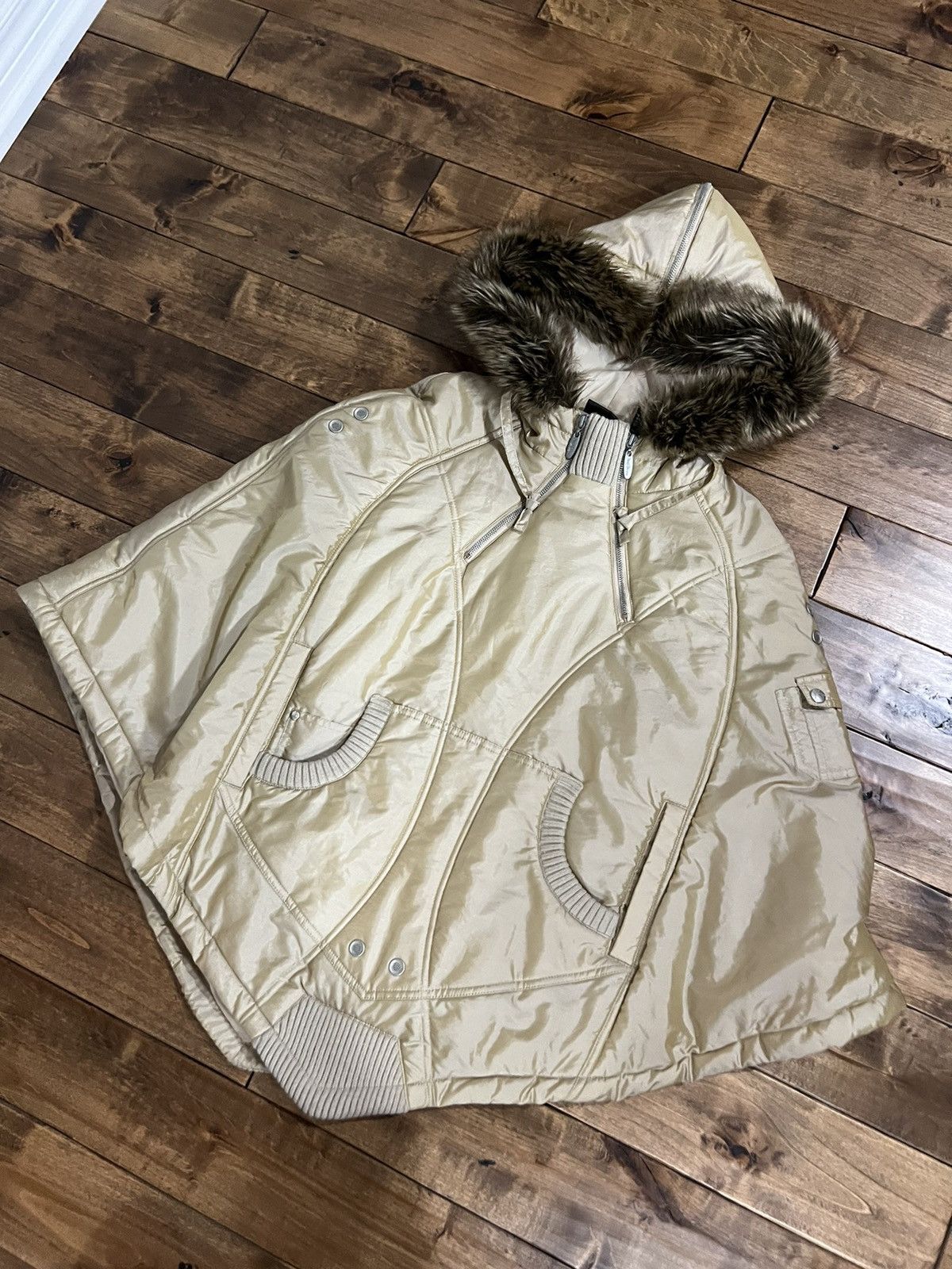 Mecca Vintage poncho vest with fur parka Size M / US 6-8 / IT 42-44 - 10 Thumbnail