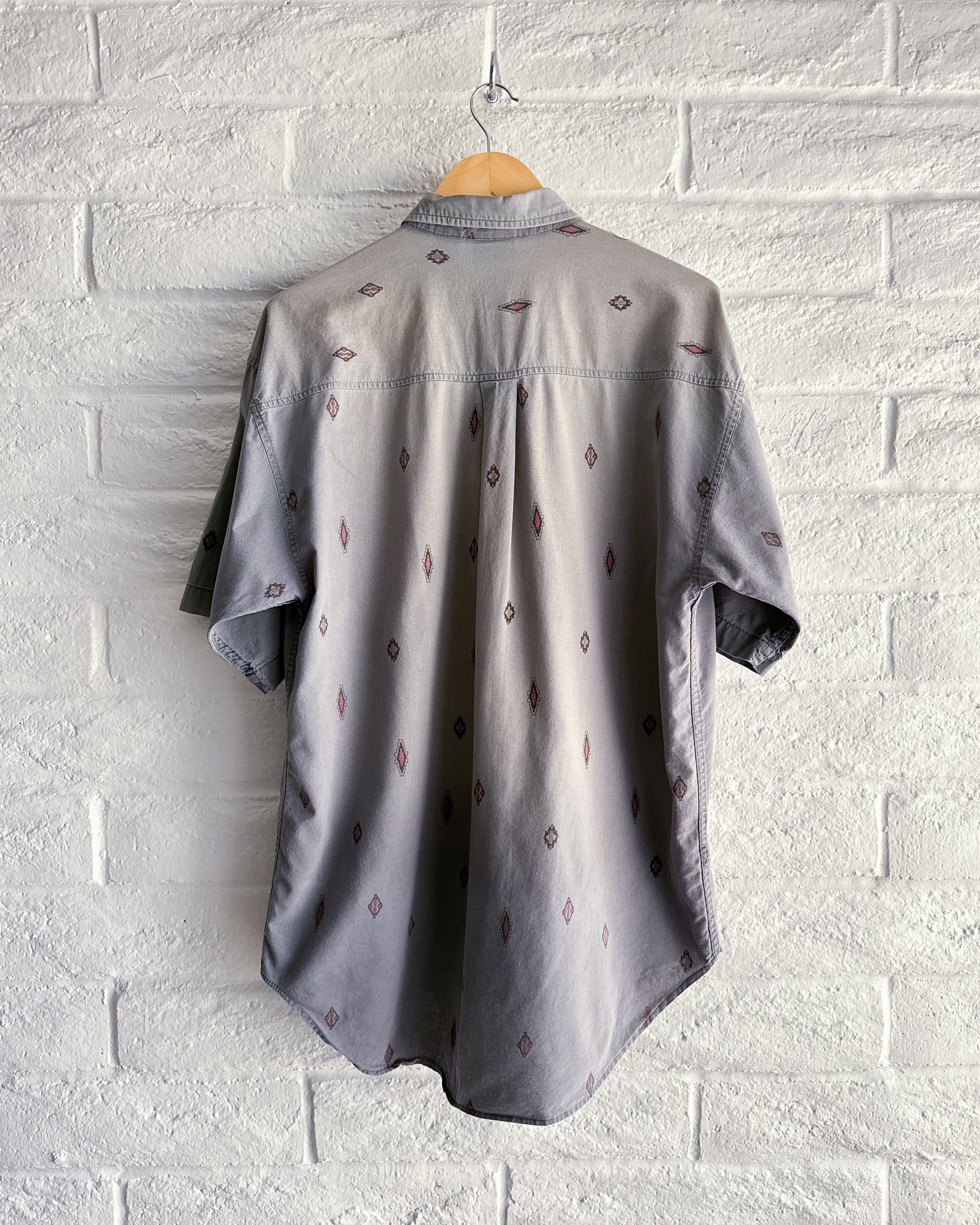 Vintage Vintage 90s Permit Button Up Shirt Gray Western Navajo Print Size US L / EU 52-54 / 3 - 5 Thumbnail