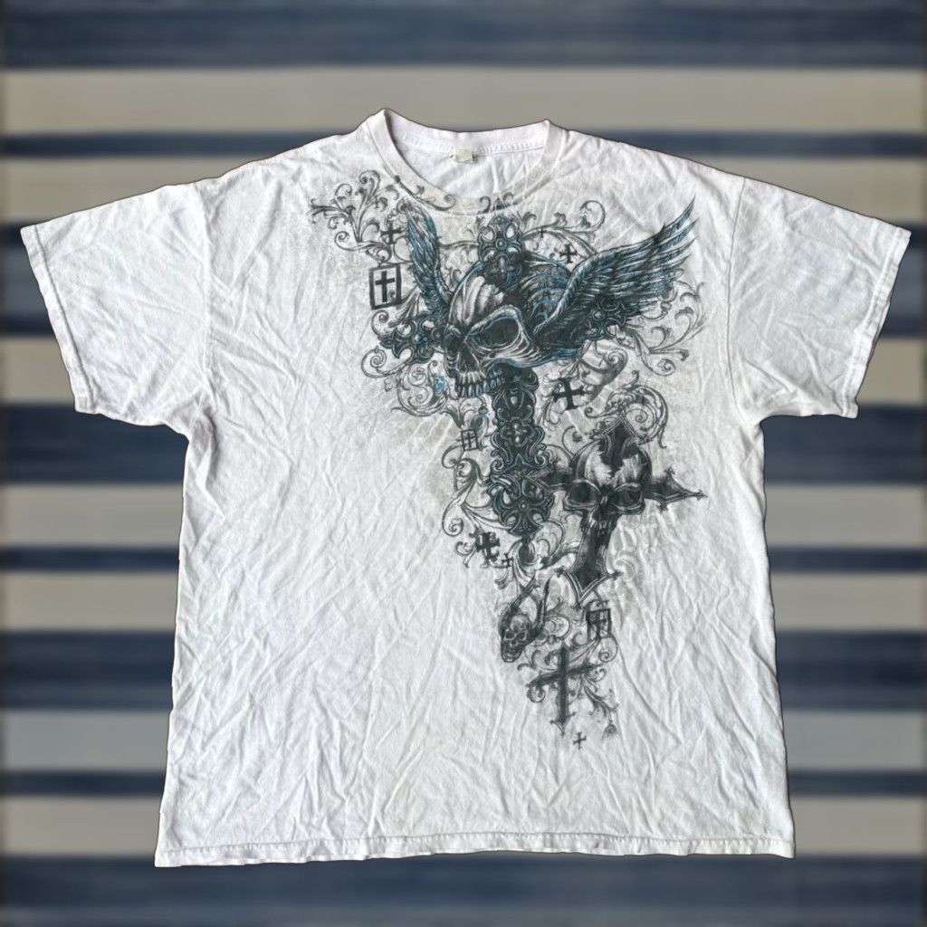 Gildan VINTAGE Y2K Skull Crosses Affliction Style T-Shirt XL White Gildan Crew Neck Short Sleeve Graphic Print Size US XL / EU 56 / 4 - 1 Thumbnail