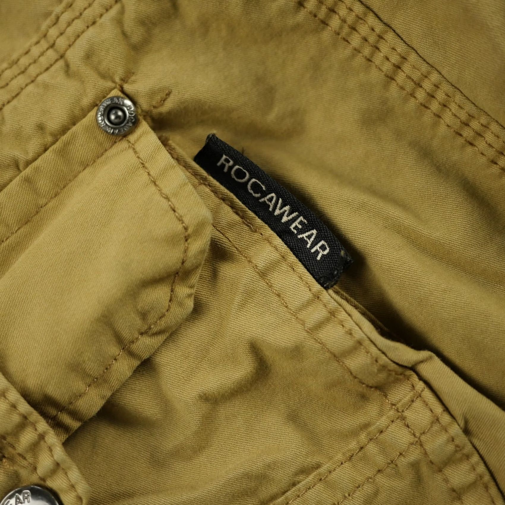 Rocawear VINTAGE Rocawear Cargo Shorts Mens 34 Khaki Belted Multi-Pocket Utility Hip Hop Streetwear Shorts Mens 34 Beige Cargo Pocket Belted Pockets Size US 34 / EU 50 - 5 Thumbnail