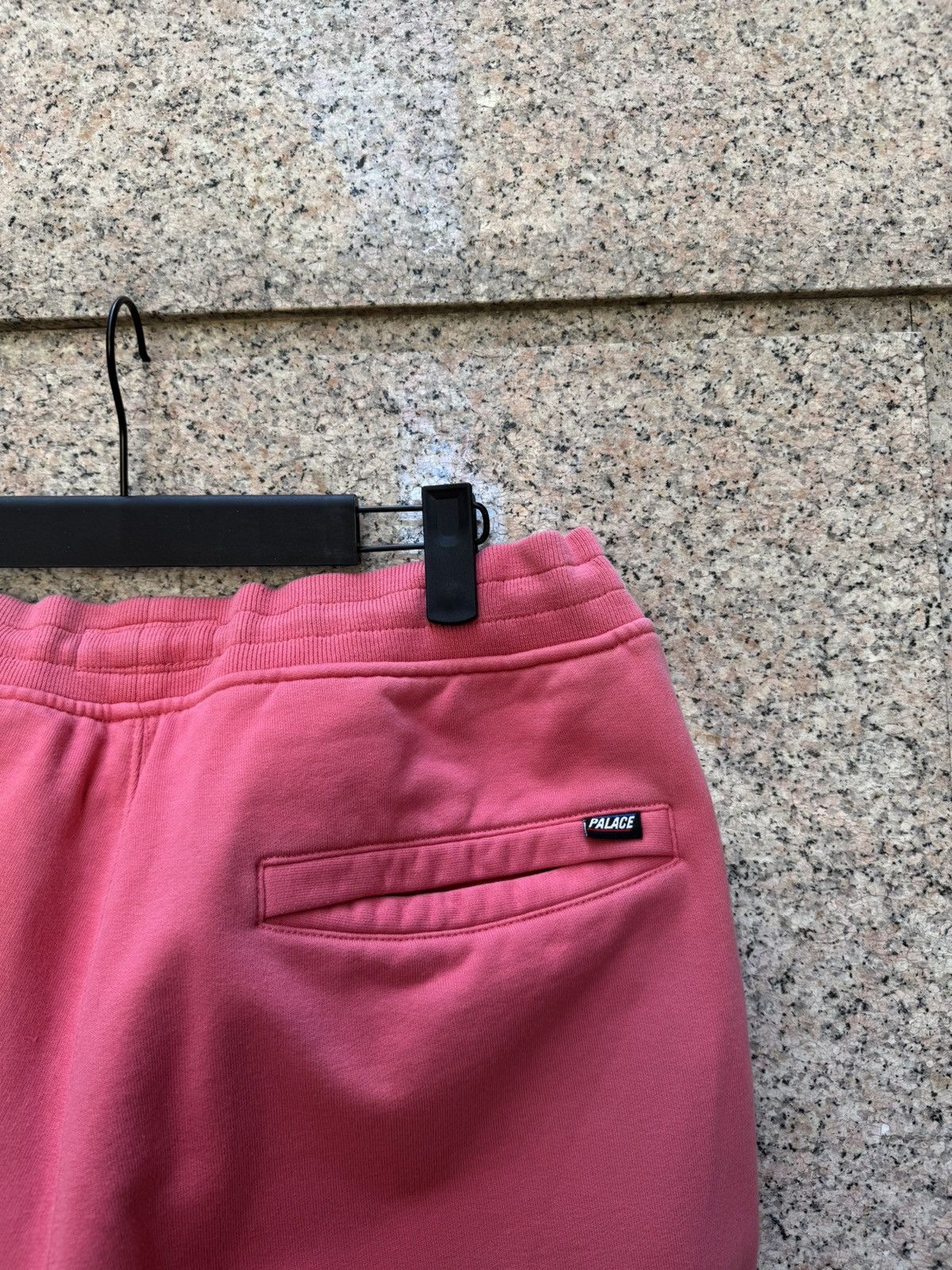 Palace Palace jogger basically pink xl Size US 40 / EU 56 - 7 Thumbnail