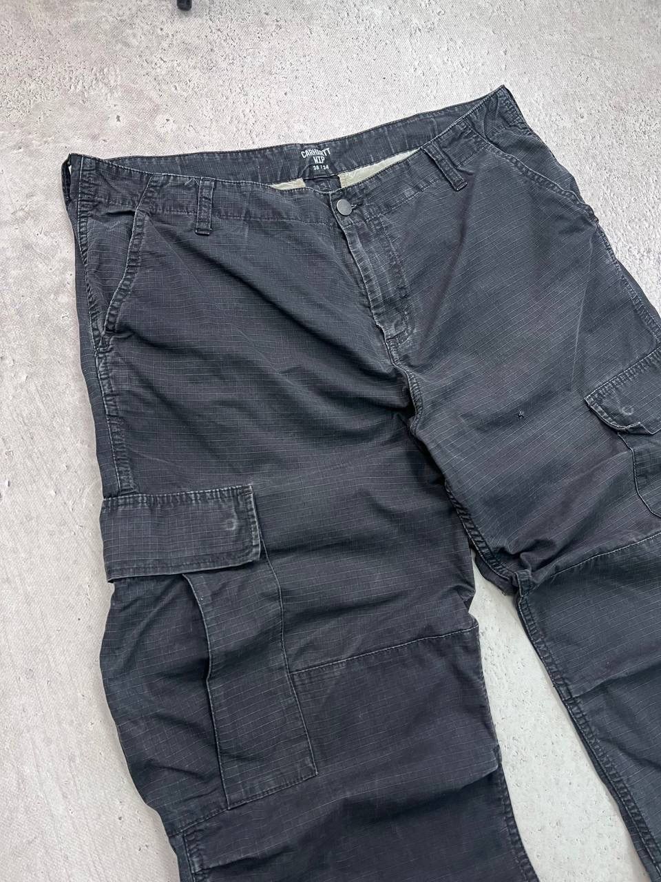 Carhartt × Carhartt Wip × Vintage Vintage Carhartt Cargo Pants Style Faded Distressed Sk8 Y2K Size US 38 / EU 54 - 2 Thumbnail