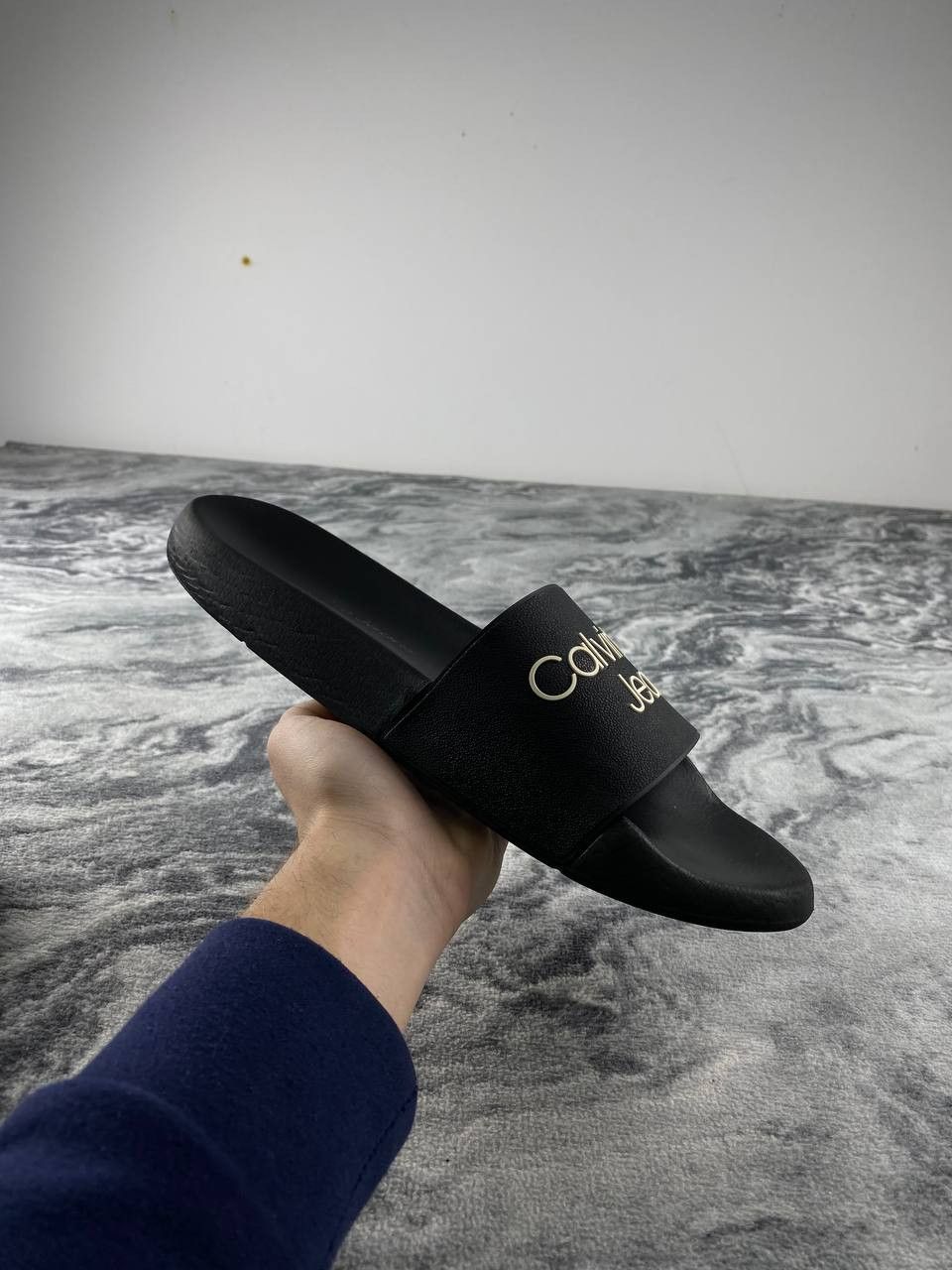 Calvin Klein Calvin Klein Jeans Slider Men Size 44 Black Size US 11 / EU 44 - 12 Thumbnail
