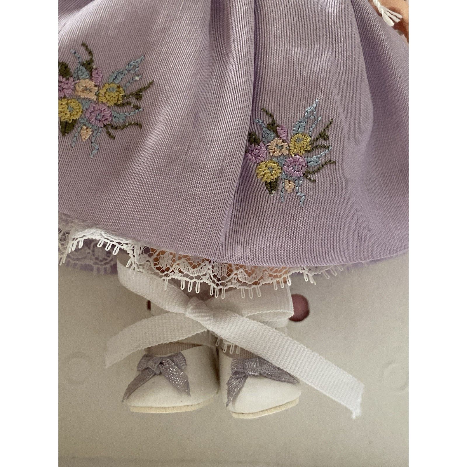 0 Madame Alexander Easter Lily Doll, NIB Size ONE SIZE - 3 Thumbnail