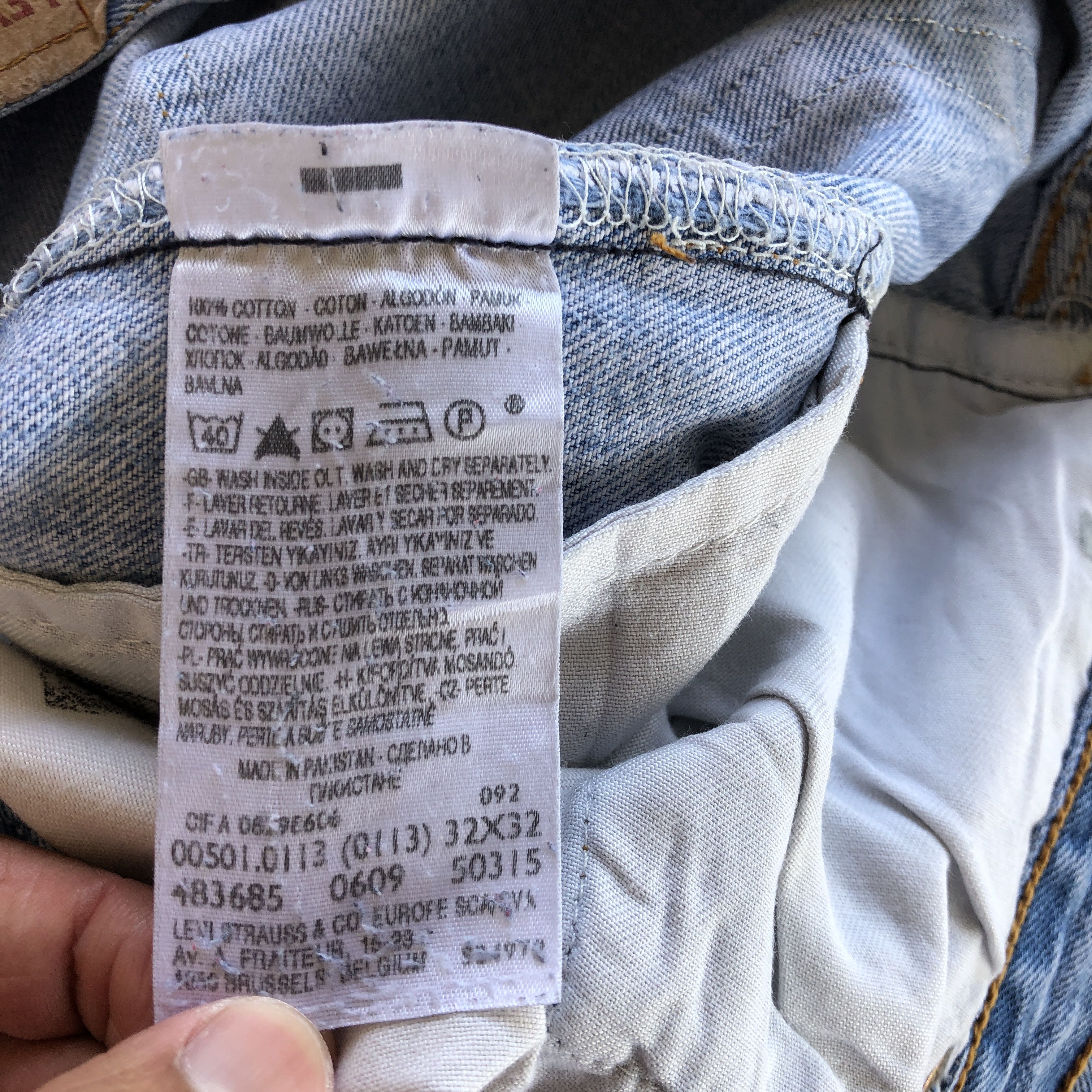 Levi's Vintage Y2K Levis 501 Light Wash Jeans Levi's Sunfaded Denim Size US 30 / EU 46 - 9 Thumbnail