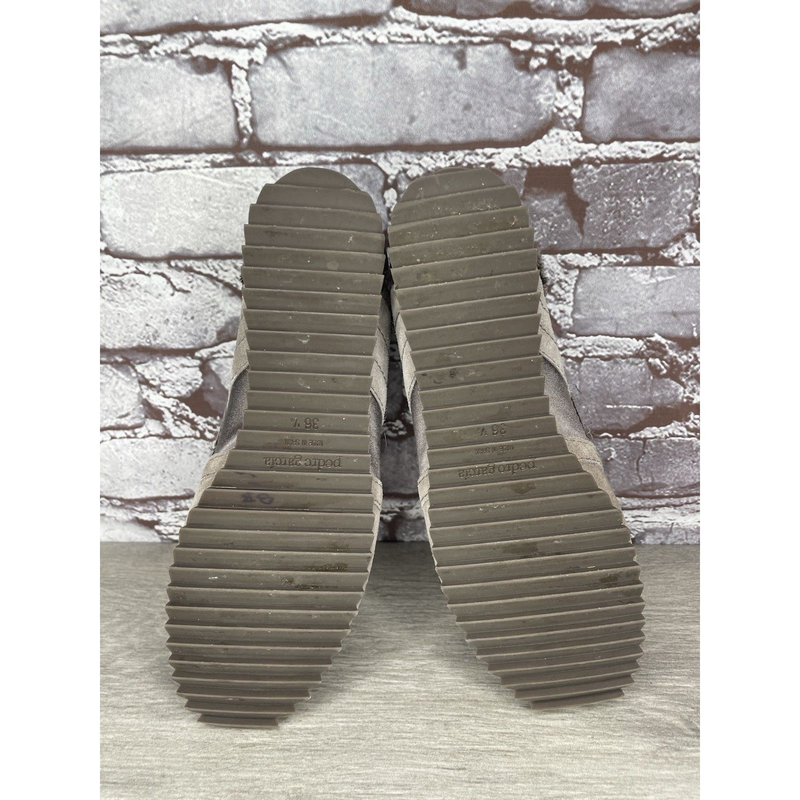 Pedro Garcia Pedro Garcia Silver Satin Gray Suede Lace Up Sneakers Women Size US 6 / IT 36 - 22 Thumbnail
