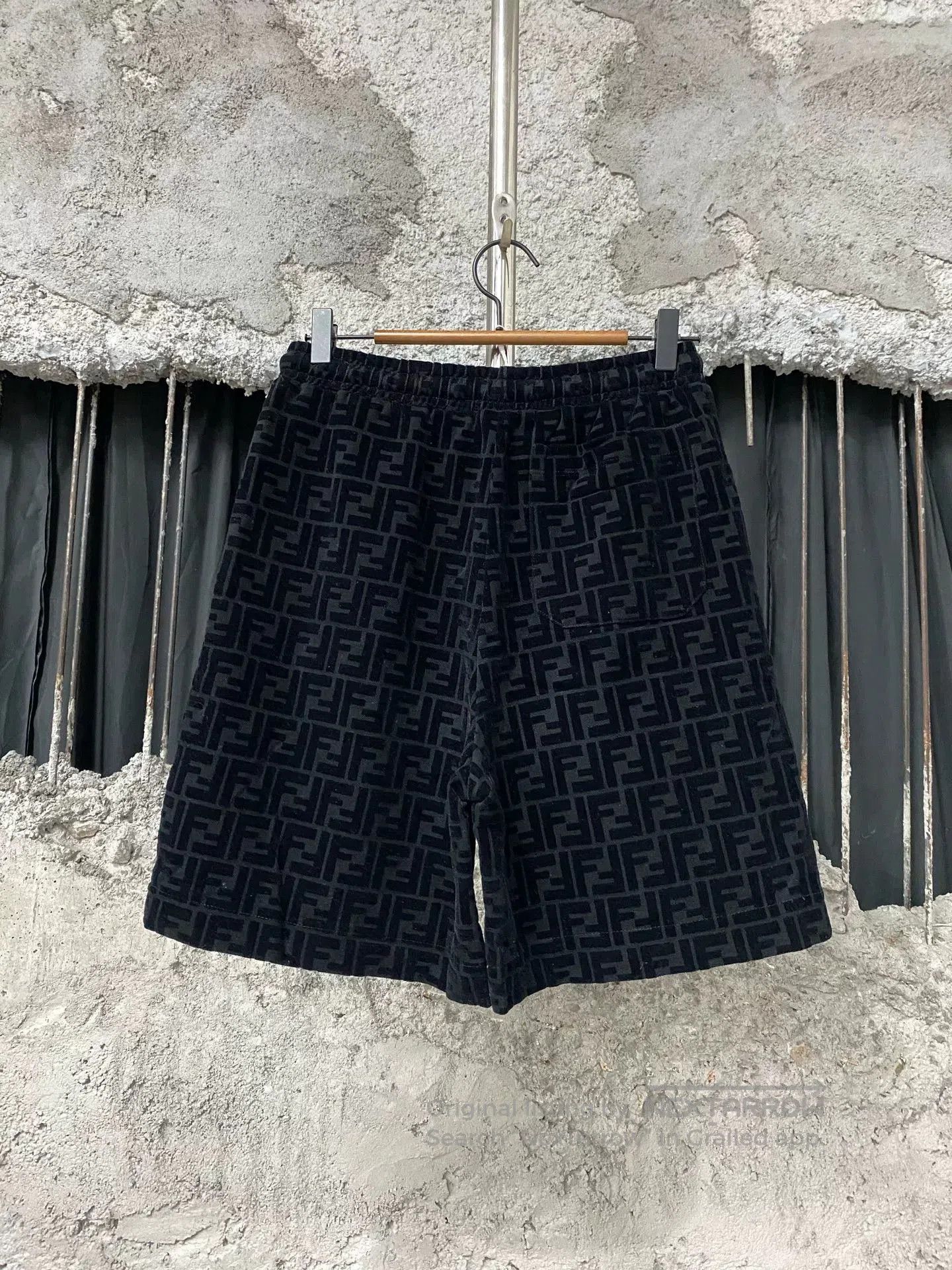 Fendi fendi velvet logo shorts size 46. Size US 30 / EU 46 - 2 Thumbnail