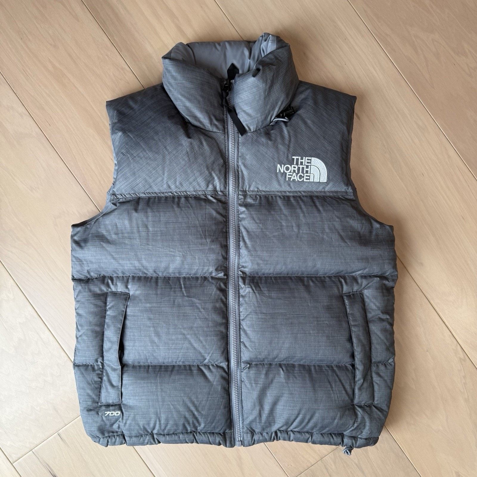 The North Face North Face 700 Vest Women's Small Goose Down Insulated Size S / US 4 / IT 40 - 2 Thumbnail