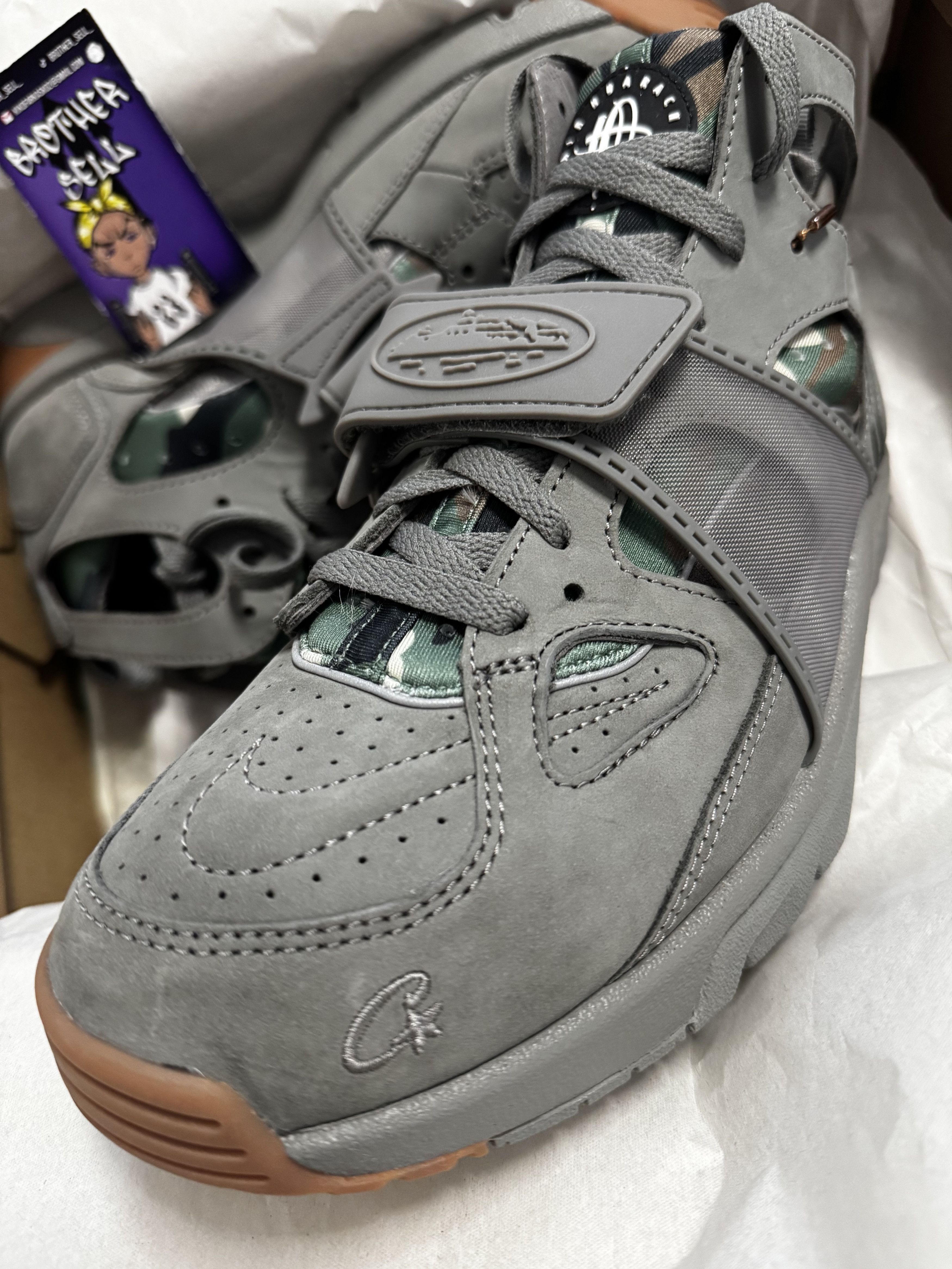 Corteiz Corteiz x Nike Air Huarache - Gully Grey Size US 11 / EU 44 - 4 Thumbnail