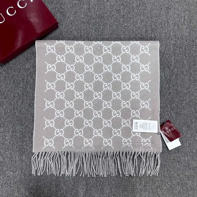 Gucci Gucci Old flower full print pure cashmere scarf Size ONE SIZE - 2 Thumbnail