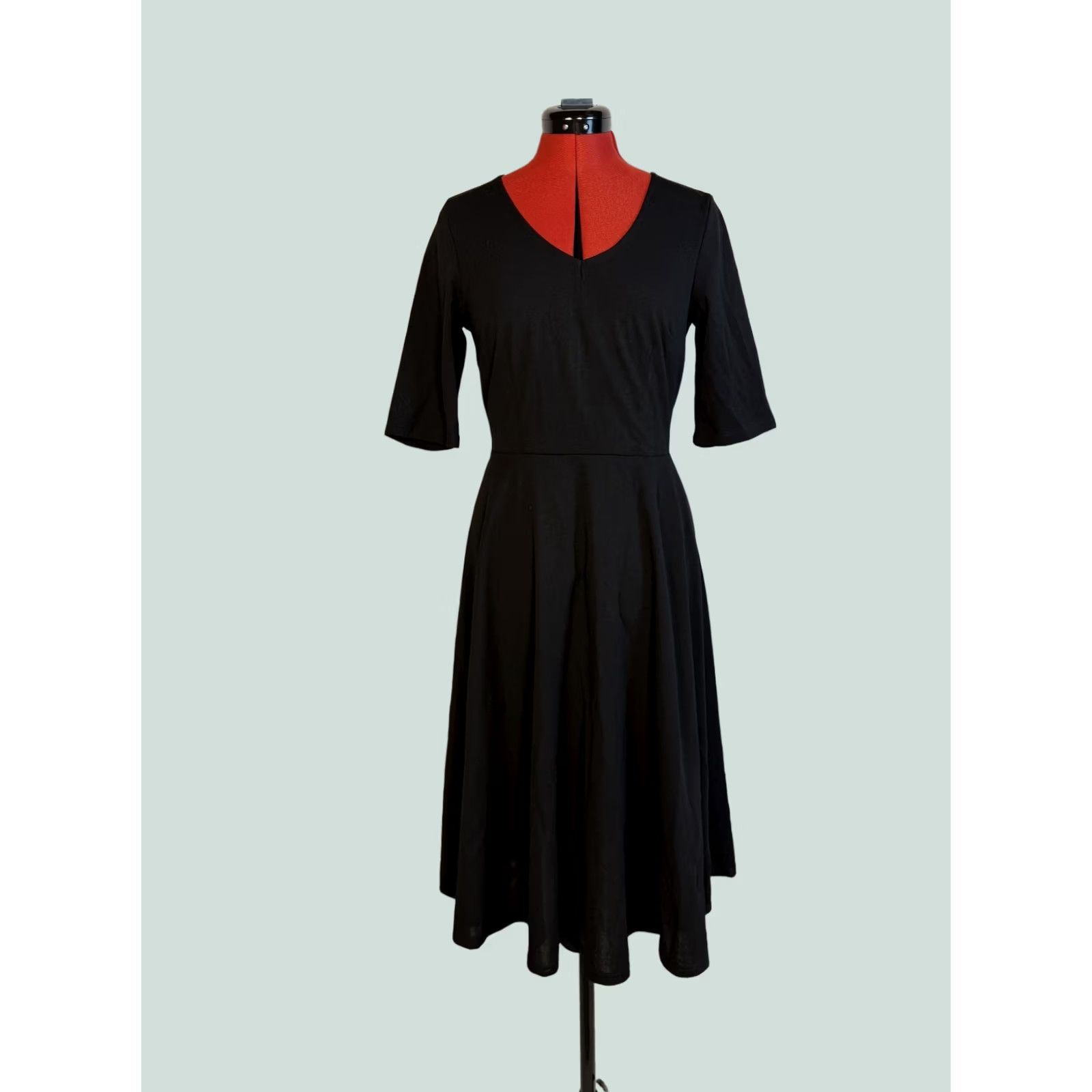 Black Halo ELESOL Women's Midi Dress Black Medium Half Sleeve Stretch Flare NWT F423 Size M / US 6-8 / IT 42-44 - 1 Thumbnail
