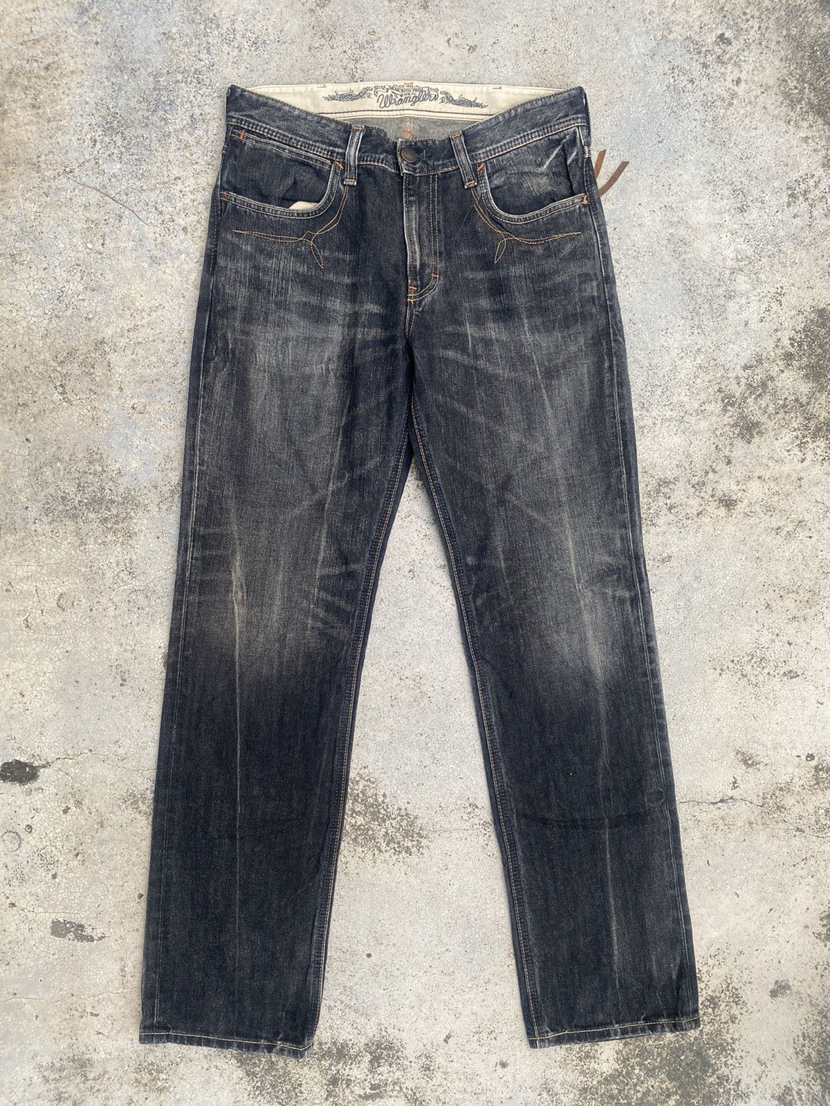 Japanese Brand × Vintage × Wrangler Vintage y2k Wrangler Faded Claw Mark Jeans Size US 32 / EU 48 - 1 Thumbnail