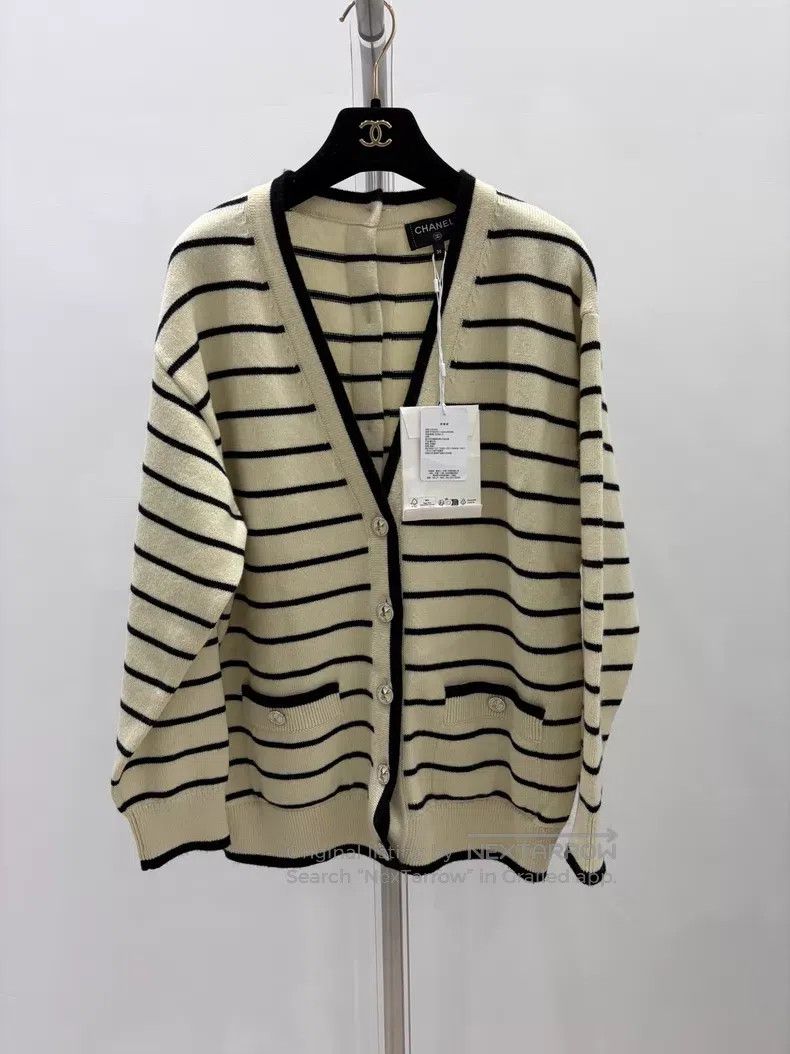 Chanel Chanel Goose yellow striped button cardigan coat Size XS / US 0-2 / IT 36-38 - 1 Thumbnail