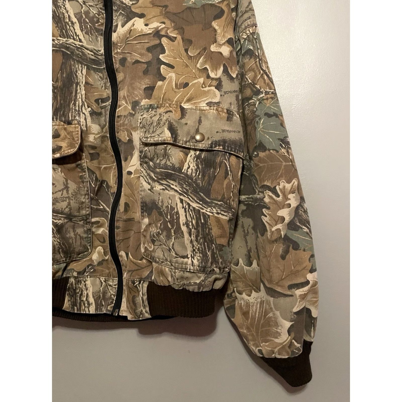 Vintage VINTAGE Cabela's Men’s Advantage Camo Full Zip Hunting Bomber Jacket L (B389) Size US L / EU 52-54 / 3 - 4 Thumbnail