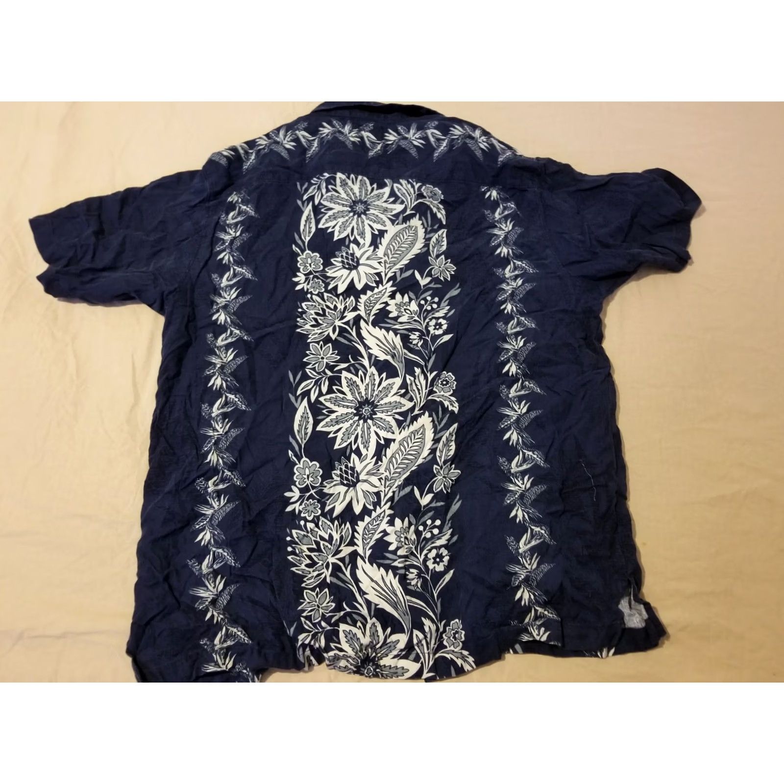 Tommy Bahama Tommy Bahama Shirt Mens L Large Navy Blue Silk Button Short Sleeve Floral Casual Travel Summer Spring Fall Size US L / EU 52-54 / 3 - 5 Thumbnail