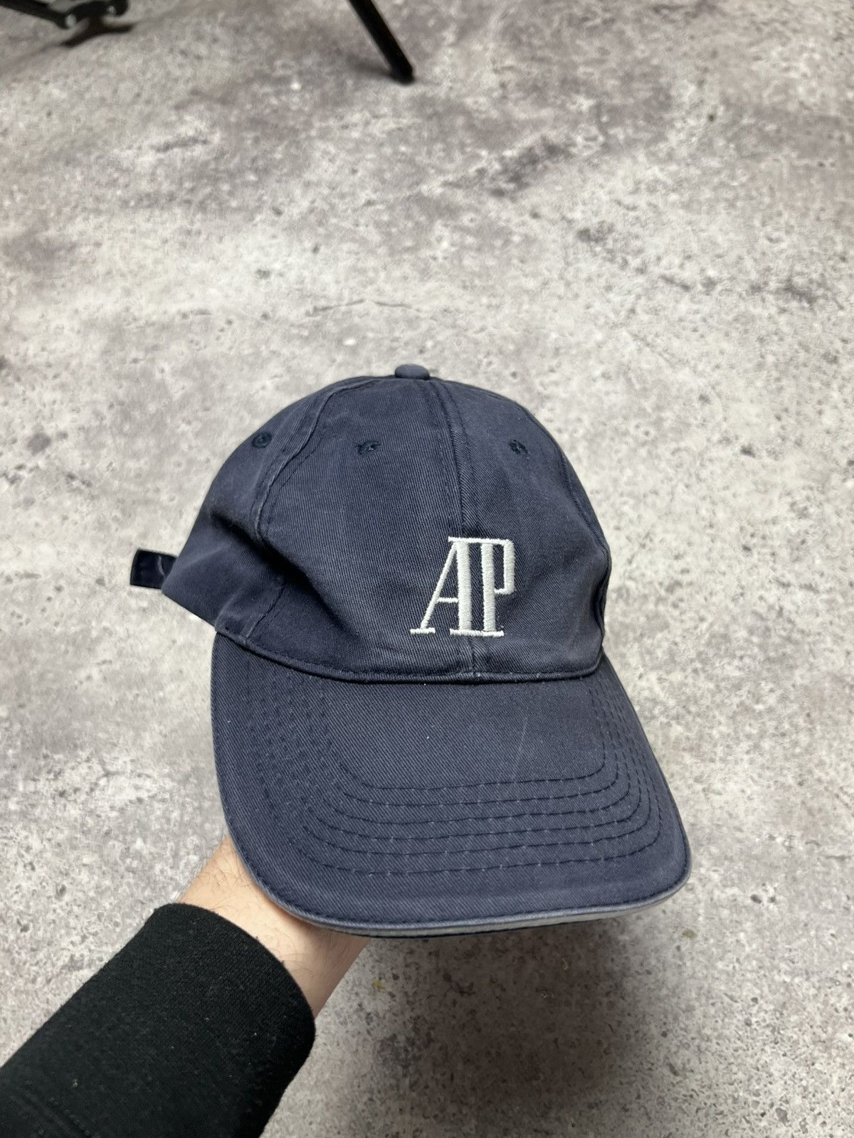 RARE VIP GIFT ⏱️ AUDEMARS PIGUET "AP" NAVY BLUE HAT