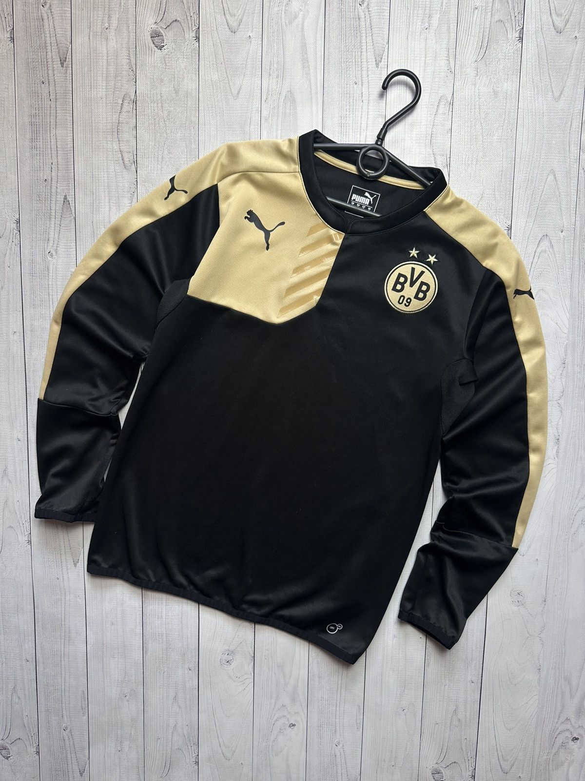 Puma × Vintage Vintage puma Borussia Dortmund size S logo soccer sweatshirt Size US S / EU 44-46 / 1 - 1 Thumbnail