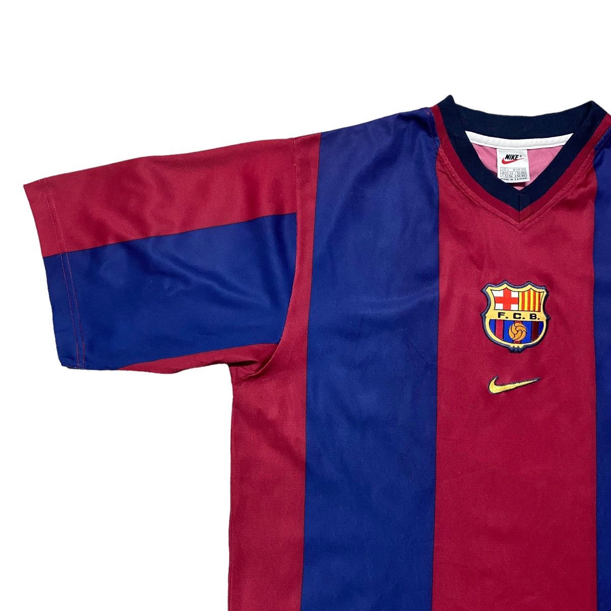 Vintage Vintage Fc Barcelona Jersey Home 1998 Size US L / EU 52-54 / 3 - 4 Thumbnail