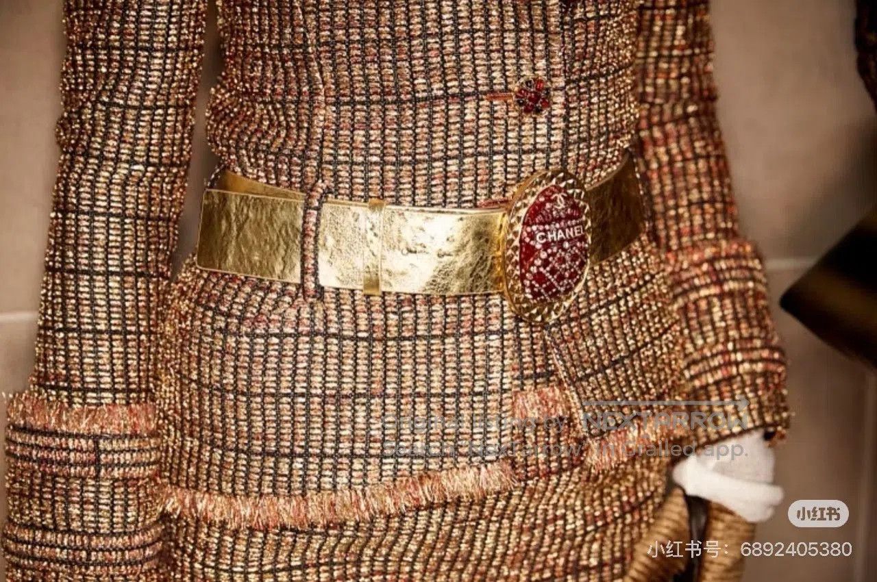 Chanel Chanel 19A Egyptian Fringe Gold Thread Coat. Size XS / US 0-2 / IT 36-38 - 9 Thumbnail