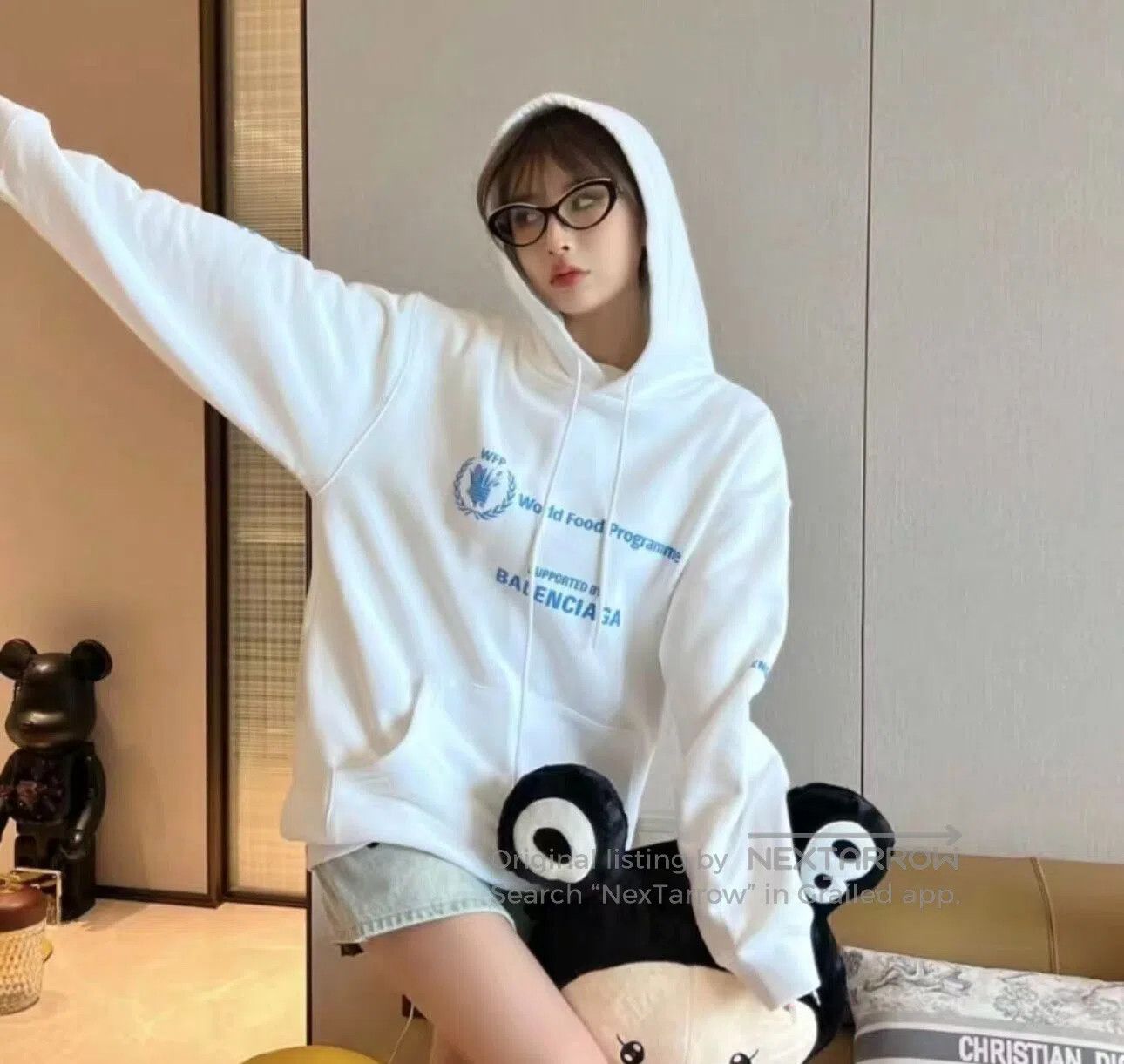 Balenciaga Balenciaga Pure White Logo Sweatshirt| Size US XS / EU 42 / 0 - 3 Thumbnail
