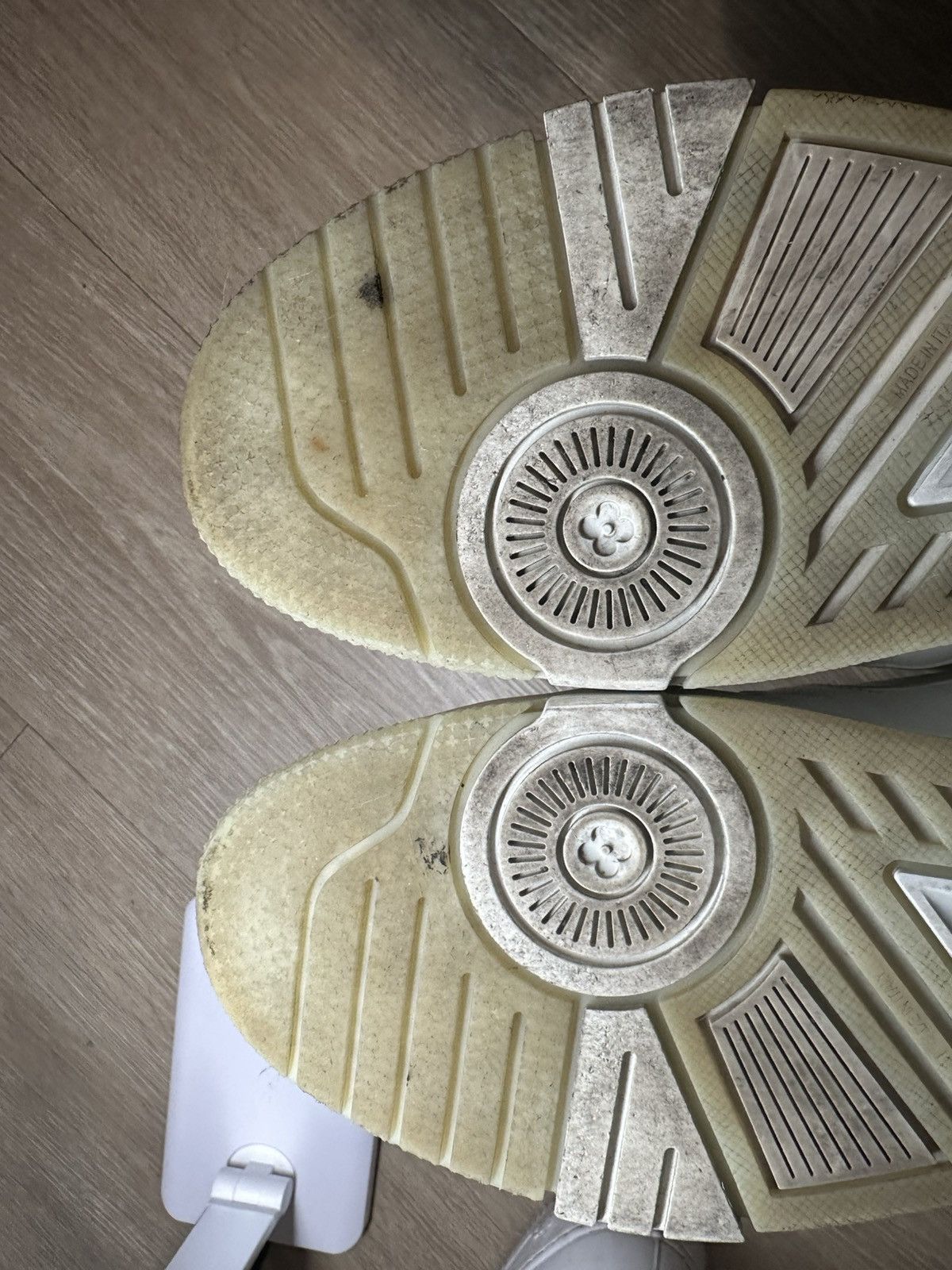Louis Vuitton Louis Vuitton Trainer White Size US 10 / EU 43 - 8 Thumbnail