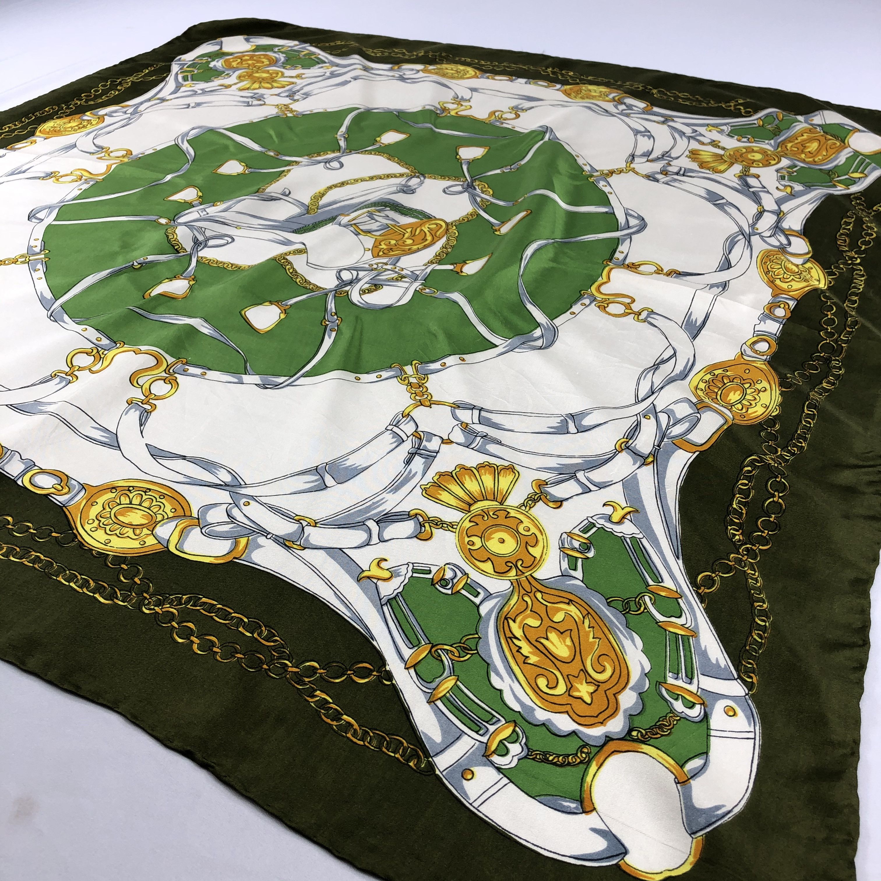 Japanese Brand Vintage Luxury Design Silk Scarf M323 Size ONE SIZE - 3 Thumbnail
