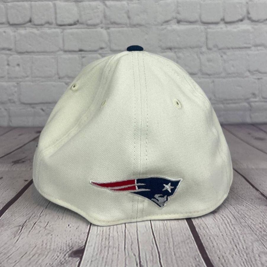 New Era New Era 39THIRTY 2022 NFL New England Patriots Sideline Hat Size ONE SIZE - 4 Thumbnail