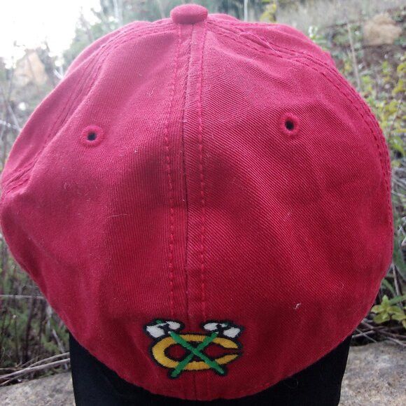 47 Brand × NHL DS NWT 47 Brand Chicago Blackhawks Fitted Hat Cap Medium Size ONE SIZE - 3 Thumbnail