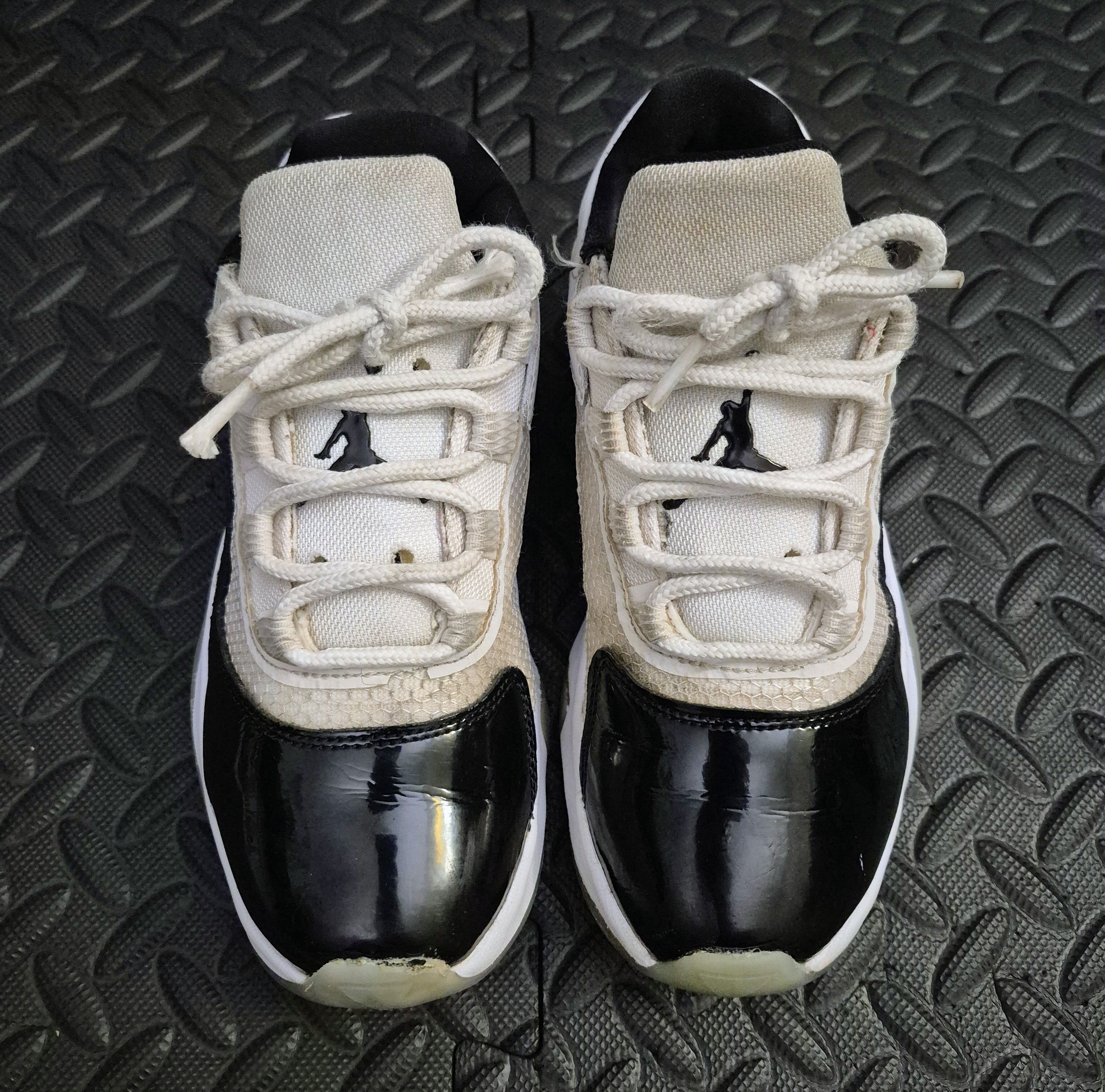 Jordan Brand Size 4.5Y - Jordan 11 CMFT Low Concord (GS) (DV2208-100) Size US 5 / EU 37 - 4 Thumbnail