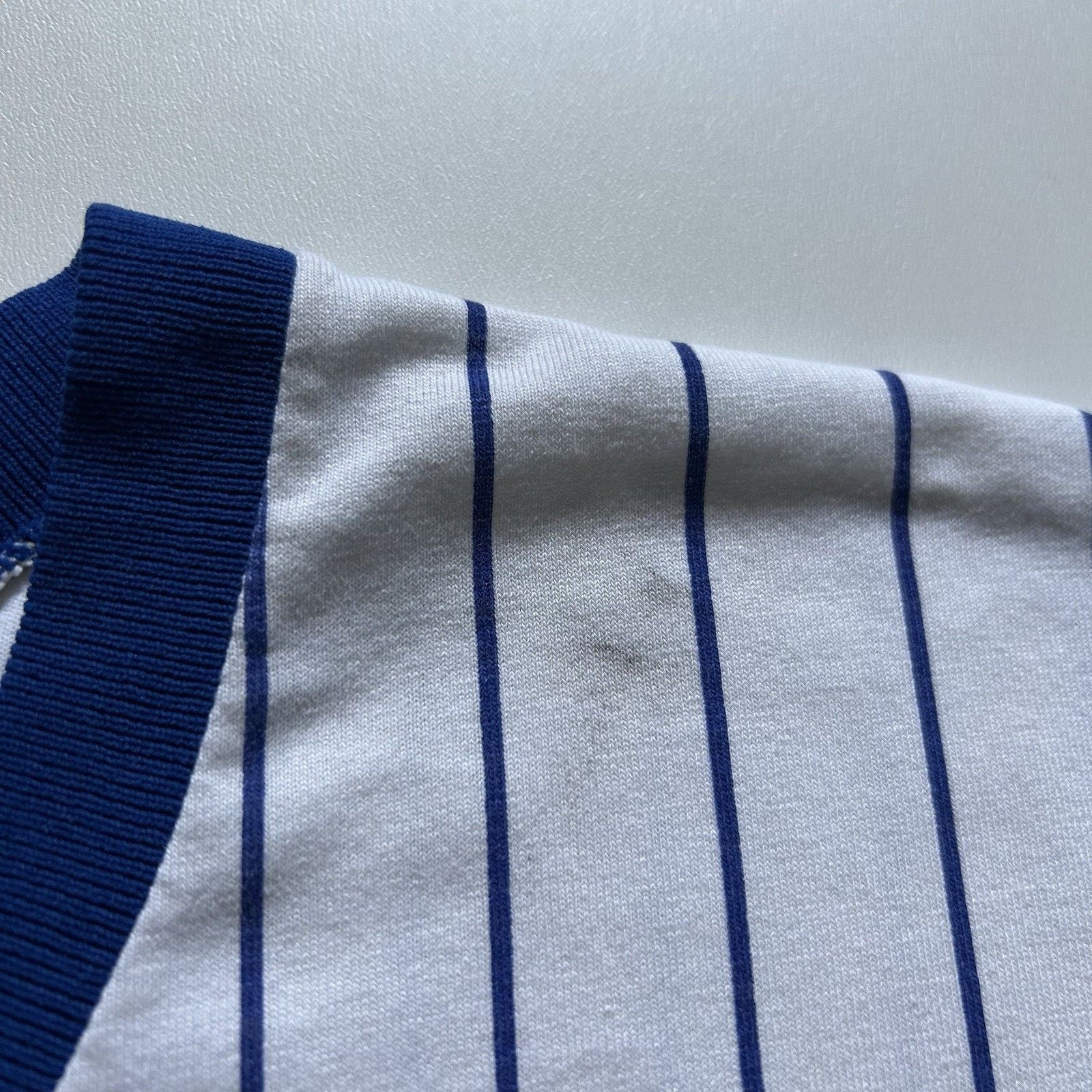 MLB Vintage Chicago Cubs Russell Athletic Jersey 90s MLB XL Rare Size US XL / EU 56 / 4 - 6 Thumbnail