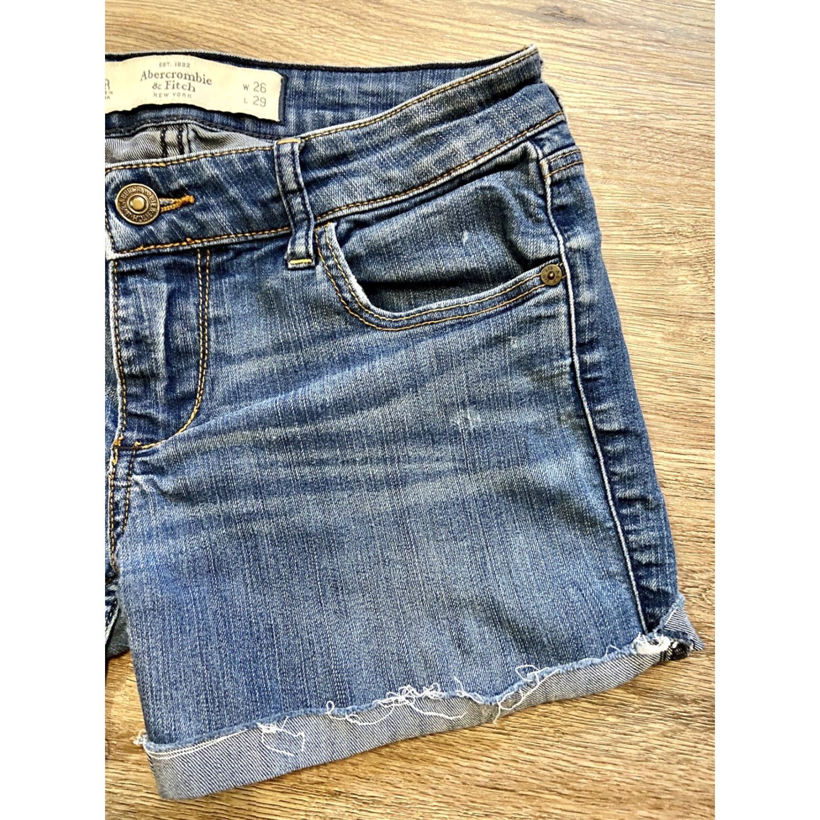 Abercrombie & Fitch Abercrombie & Fitch Women's Jean Cutoff Shorts 26 Blue Denim Casual 2000s Size 26" / US 2 / IT 38 - 2 Thumbnail