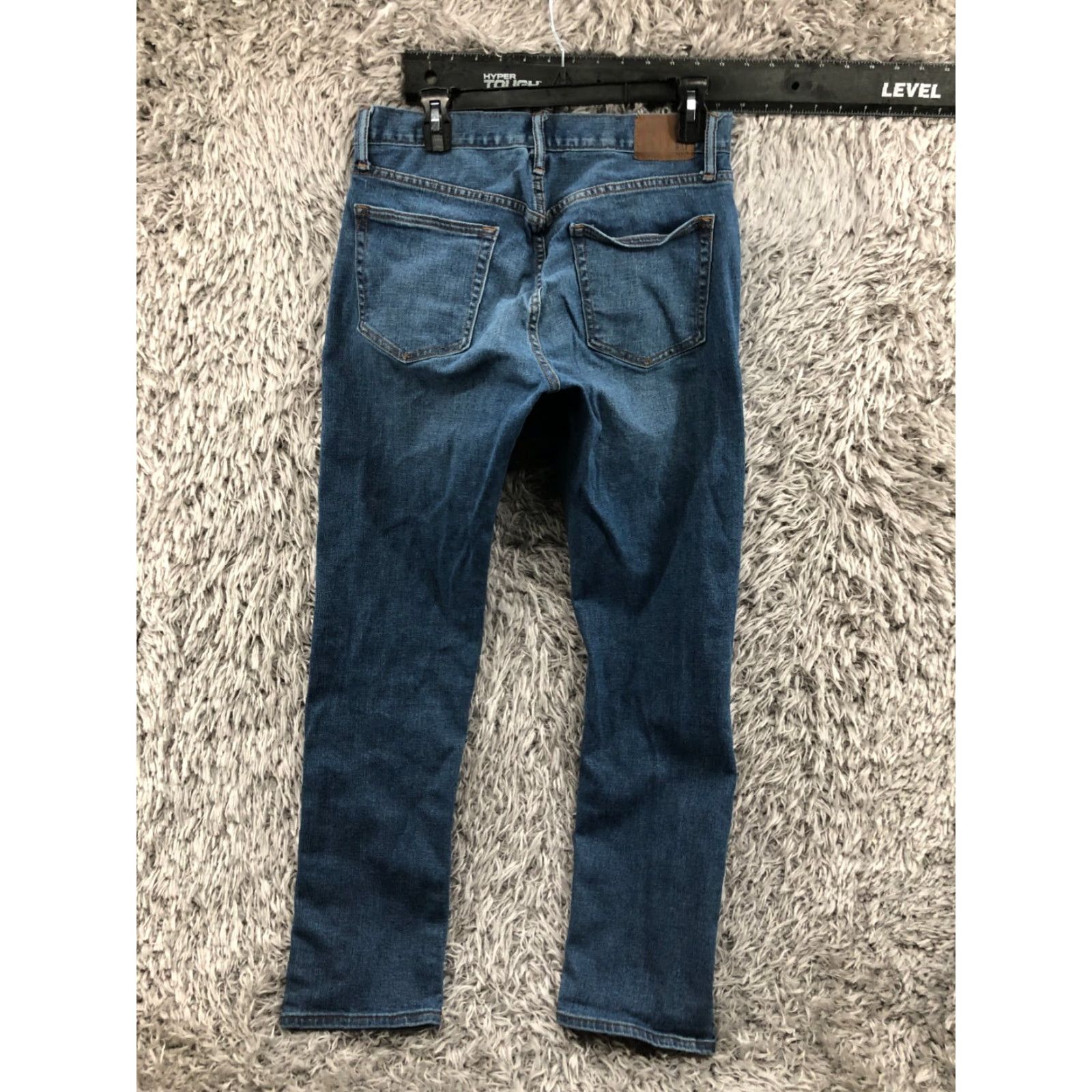 Gap Gap 1969 Jeans Straight Denim Blue 30x32 Mens Athletic Mid Rise 5-Pocket Regular Slim fit Pocket Logo Belt Loops Cotton Blend"} Size US 30 / EU 46 - 5 Thumbnail