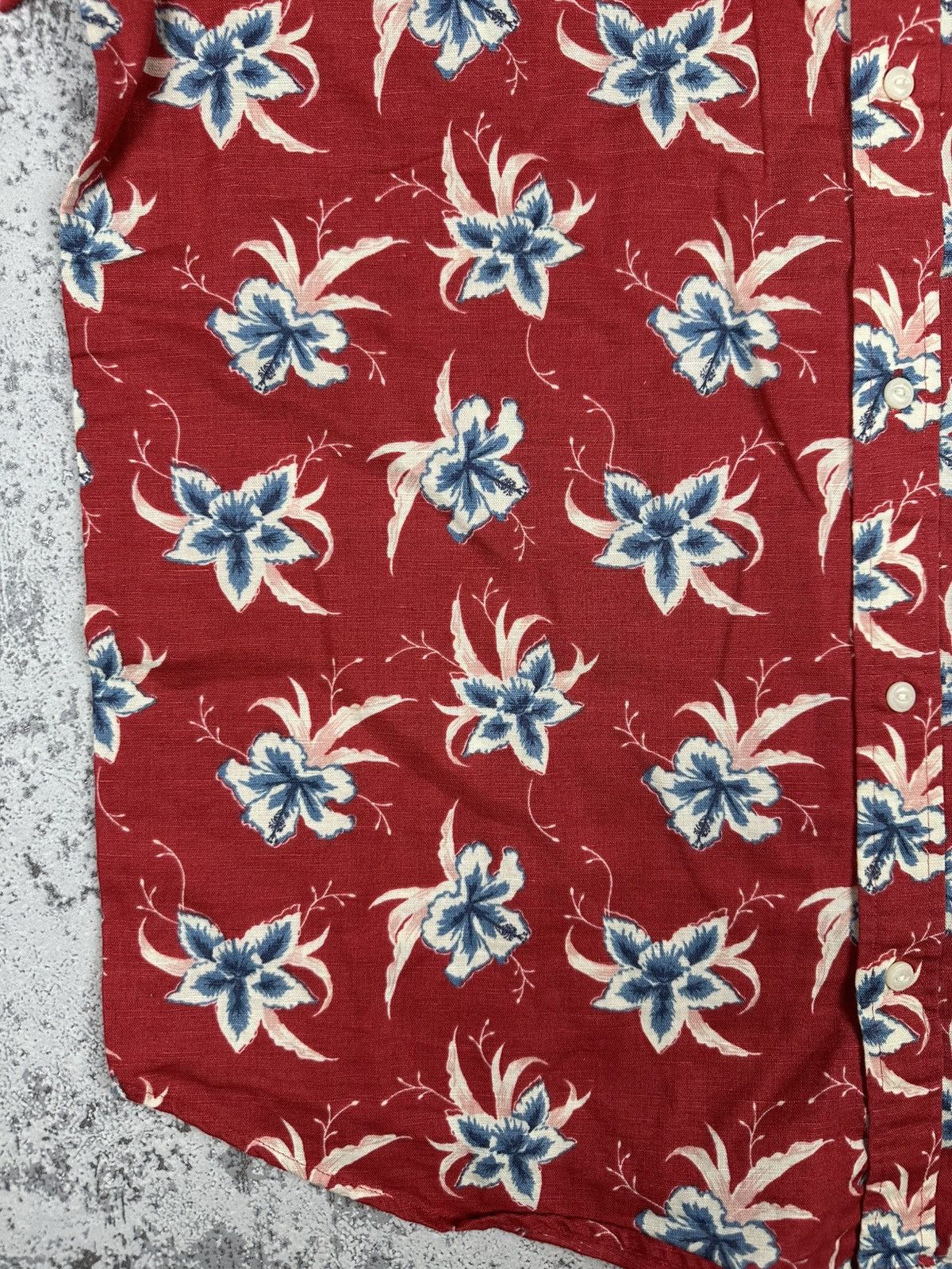 Vintage Red Floral Button-Up Shirt Retro Summer Vibes Size US L / EU 52-54 / 3 - 5 Thumbnail