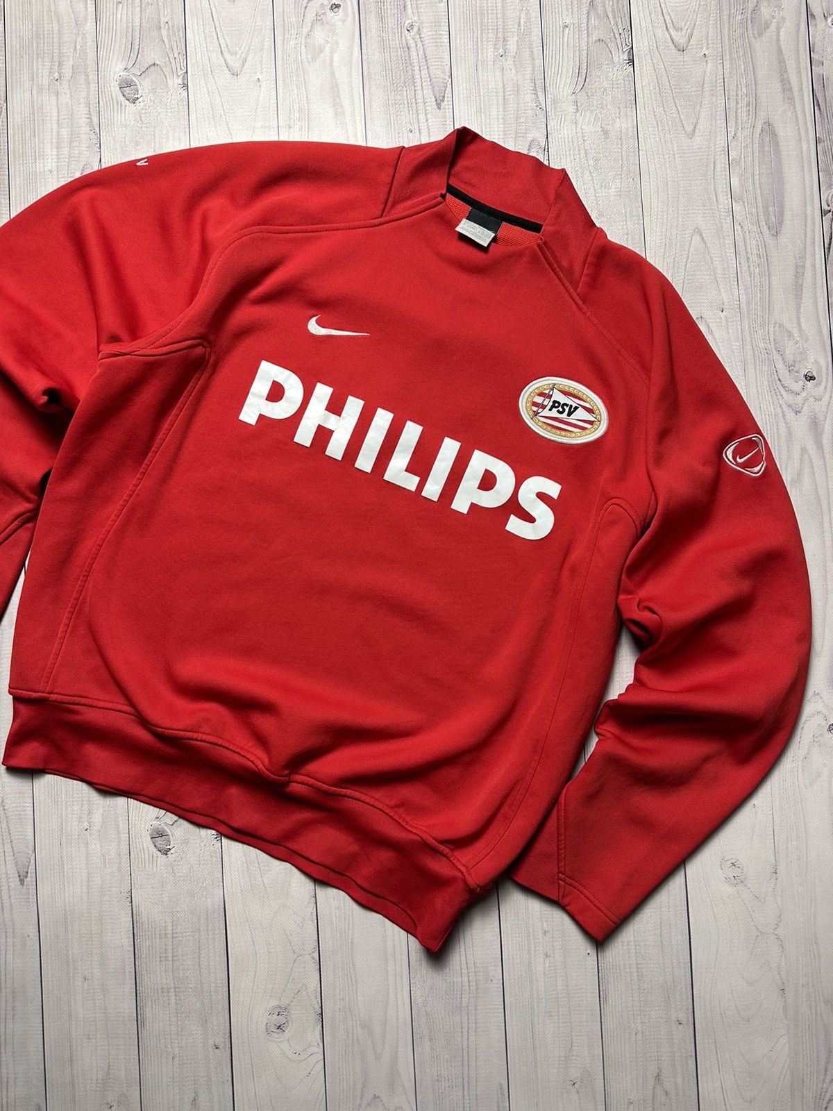 Nike × Vintage Vintage Nike PSV soccer sweatshirt red Philips logo size L Size US L / EU 52-54 / 3 - 2 Thumbnail