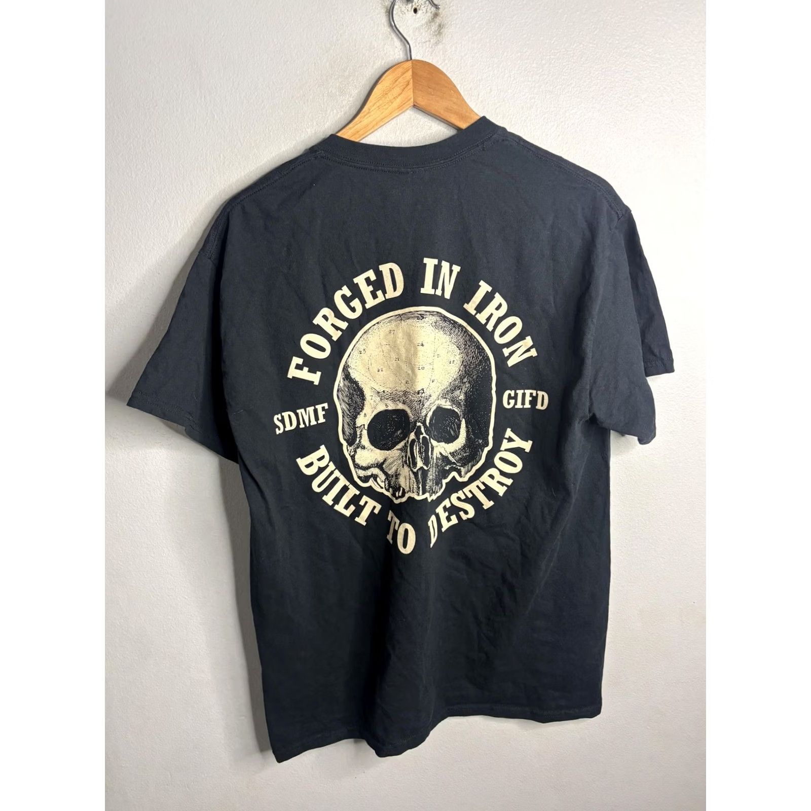 Gildan Gildan Ultra Cotton Shirt Mens L Black Skull Guitar Metal Rock Graphic Print Short Sleeve Crew Neck Size US L / EU 52-54 / 3 - 4 Thumbnail
