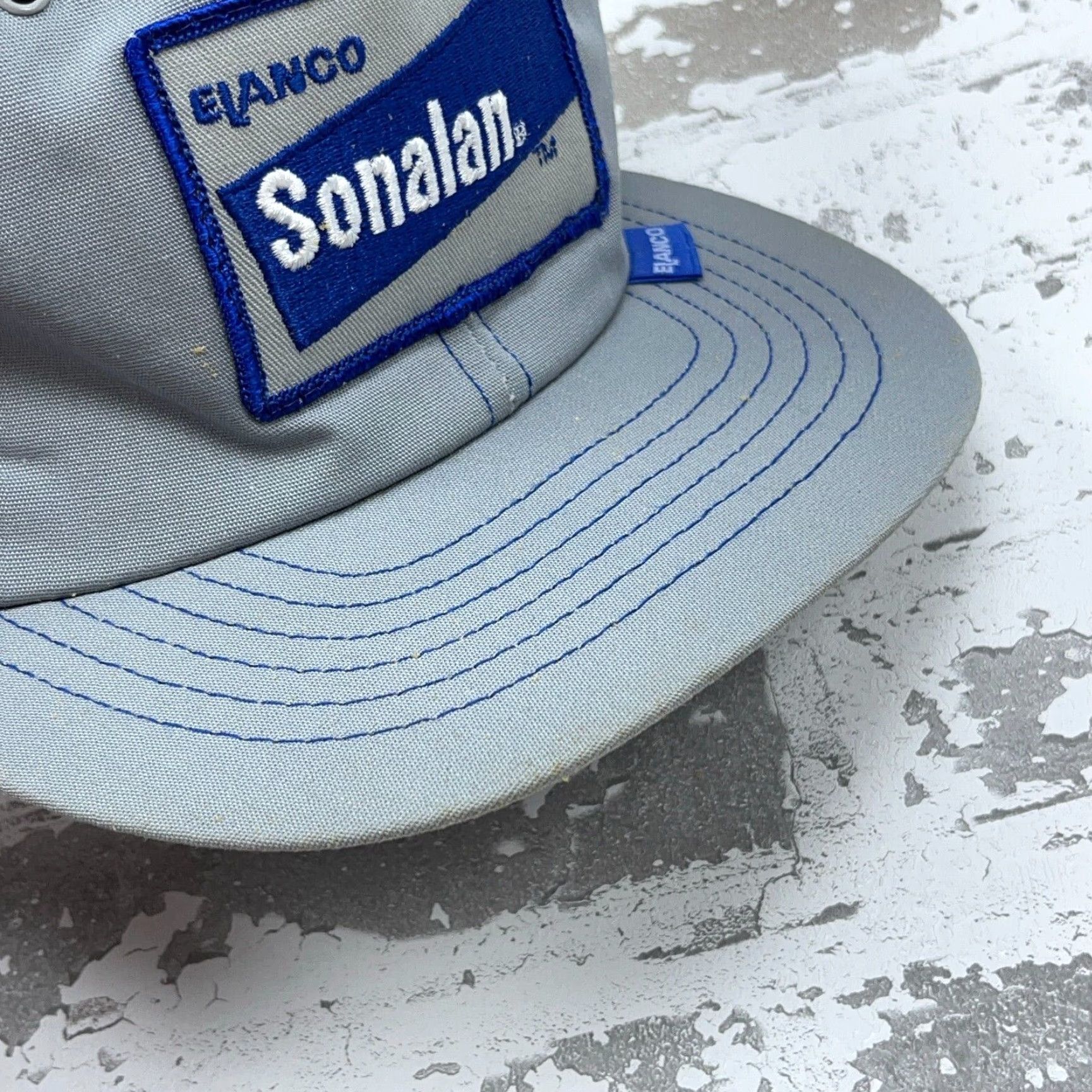Vintage VINTAGE Swingster Trucker Hat Cap USA 80s 90s Adjustable Gray Cotton Twill Men Hat Cap Trucker USA Swingster Vintage 80s 90s Men Size ONE SIZE - 5 Thumbnail