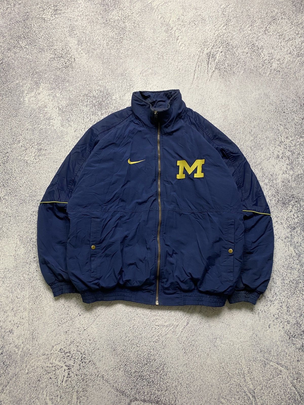 Image of American College x Nike Vintage 1990’S University Of Michigan Wolverines Nike Jacket in Navy (Size 