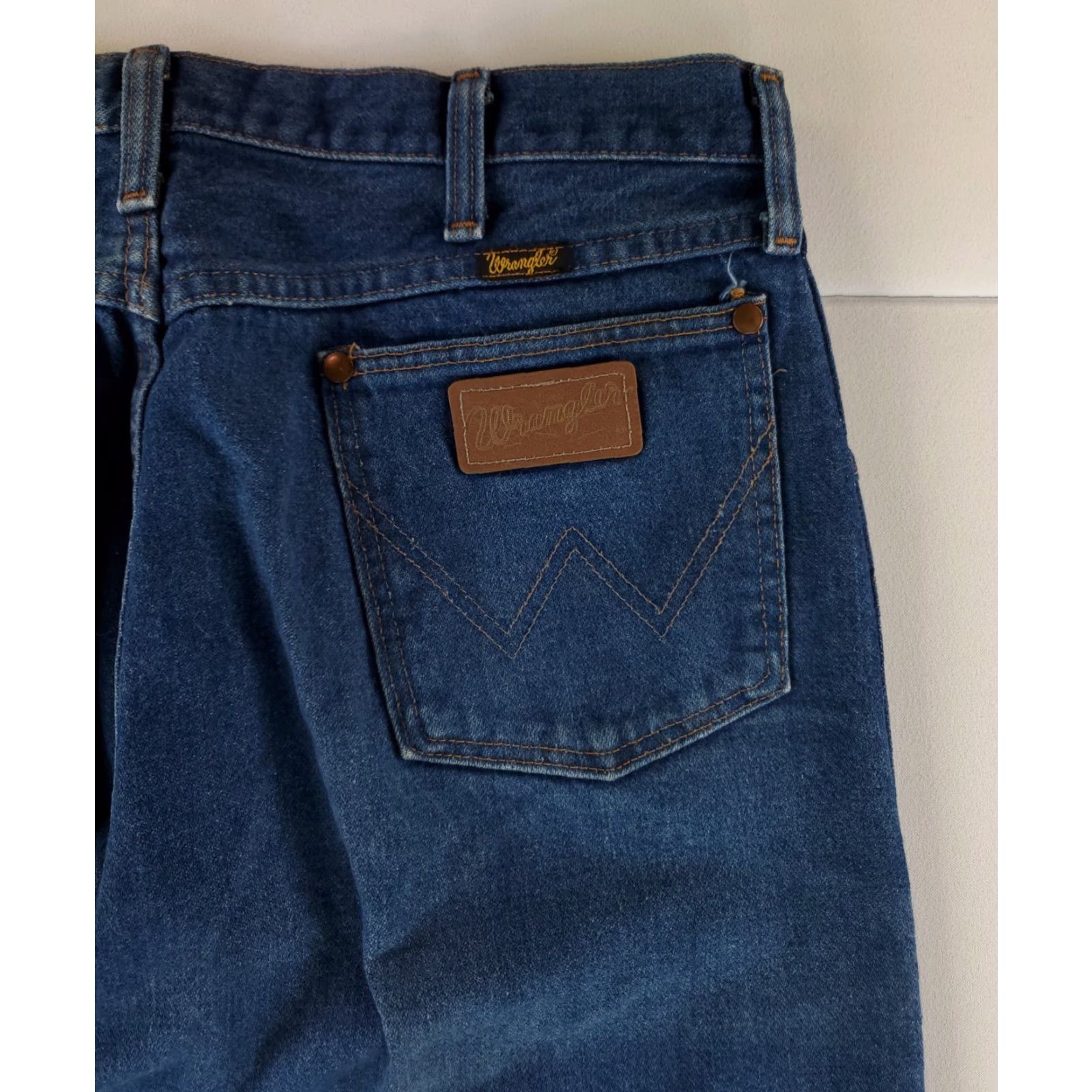 Wrangler VINTAGE Wrangler Jeans Blue VTG 80s 90s 31MWZ Made USA Mens 34x36 33x36 Actual Blue Denim Straight Men 33 36 Size US 33 - 3 Thumbnail