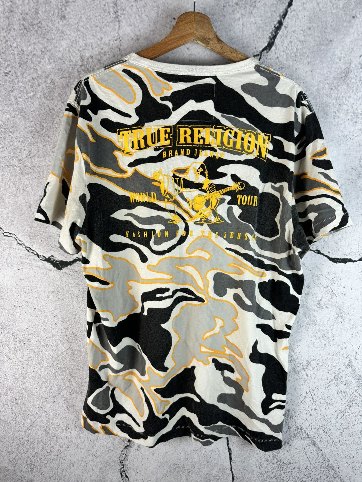 True Religion True Religion Camo T Shirt Medium Size US L / EU 52-54 / 3 - 1 Thumbnail