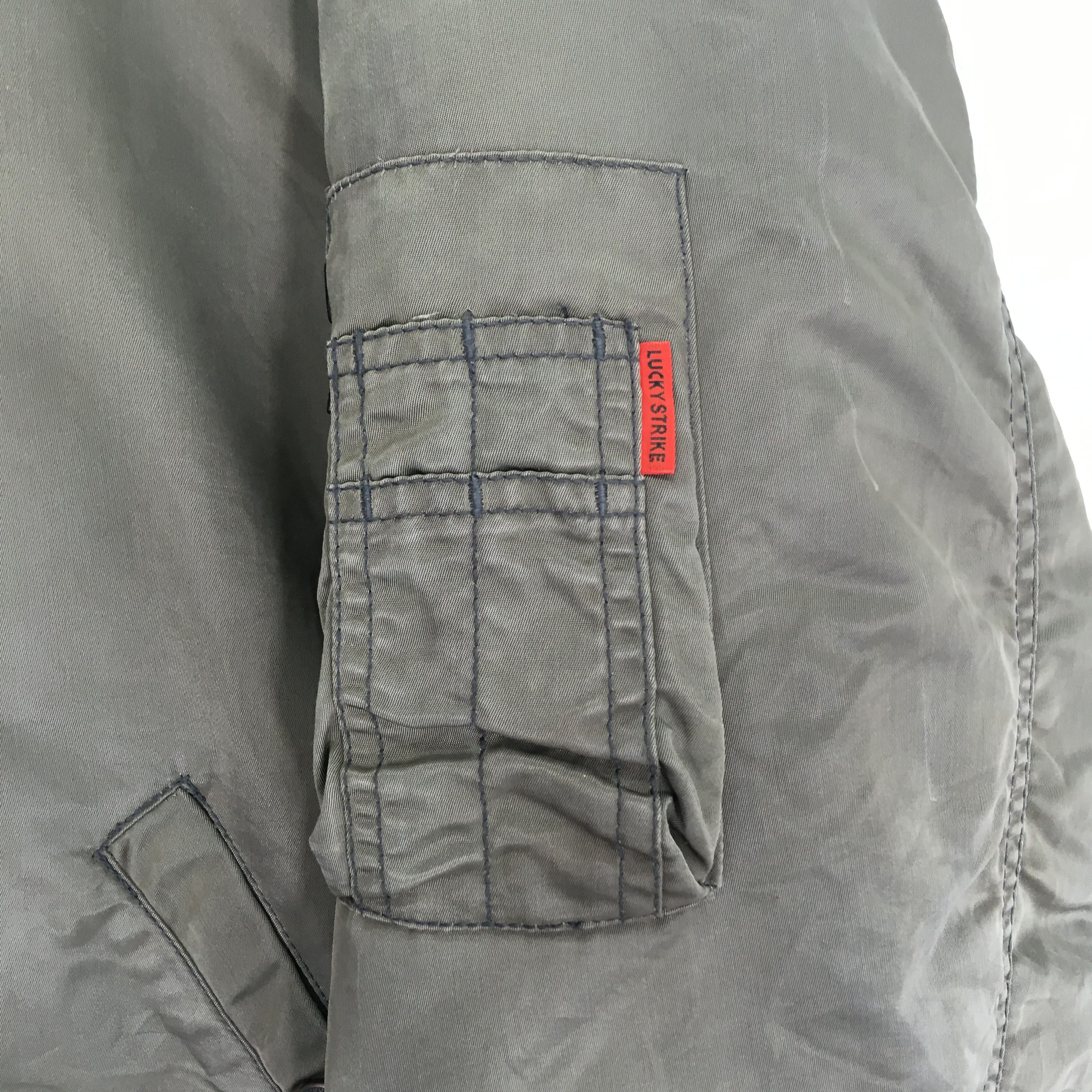 Japanese Brand Vintage 90's Lucky Strike Olive Green MA-1 Bomber Jacket Size US L / EU 52-54 / 3 - 5 Thumbnail