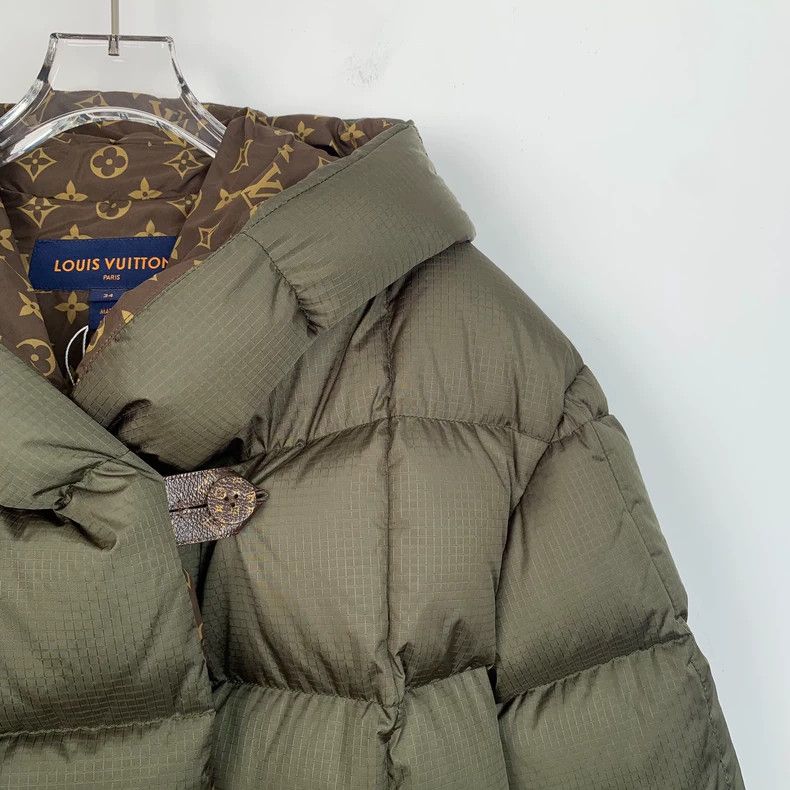Louis Vuitton Louis Vuitton Green inside logo presbyopia full print hood Size XXS / US 00 / IT 34 - 3 Thumbnail