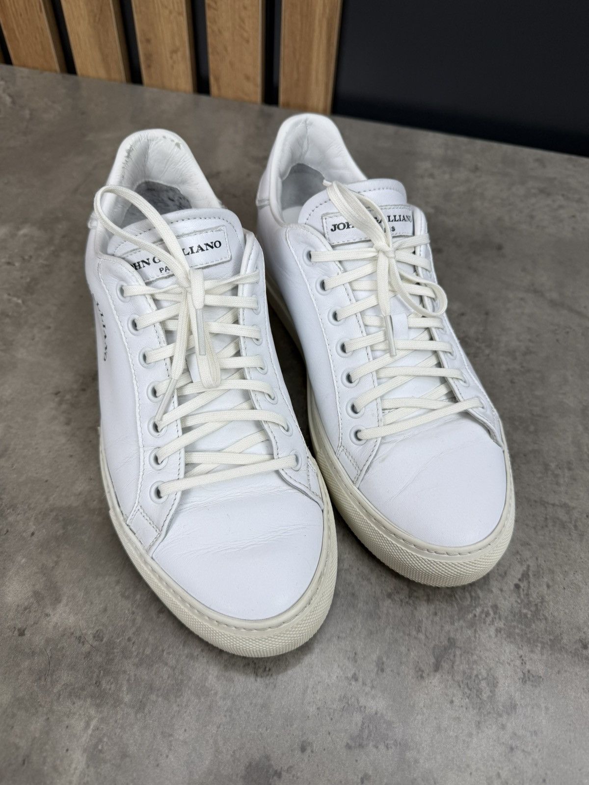 John Galliano John Galliano Paris White Leather Sneakers Size 38 Size US 8 / IT 38 - 4 Thumbnail