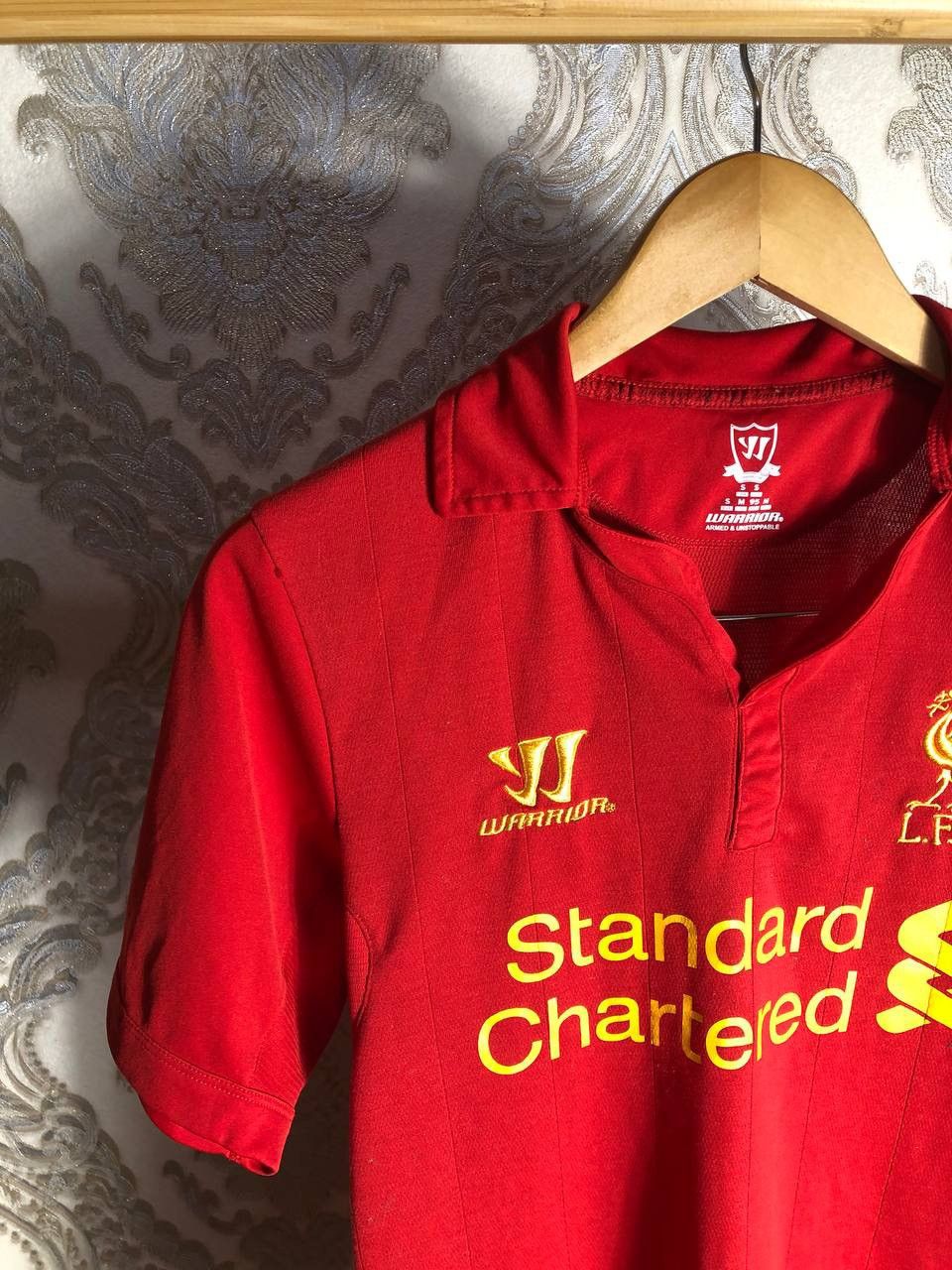 Vintage VERY RARE WARRIOR FC LIVERPOOL ENGLAND SOCCER JERSEY RETRO Size US S / EU 44-46 / 1 - 3 Thumbnail