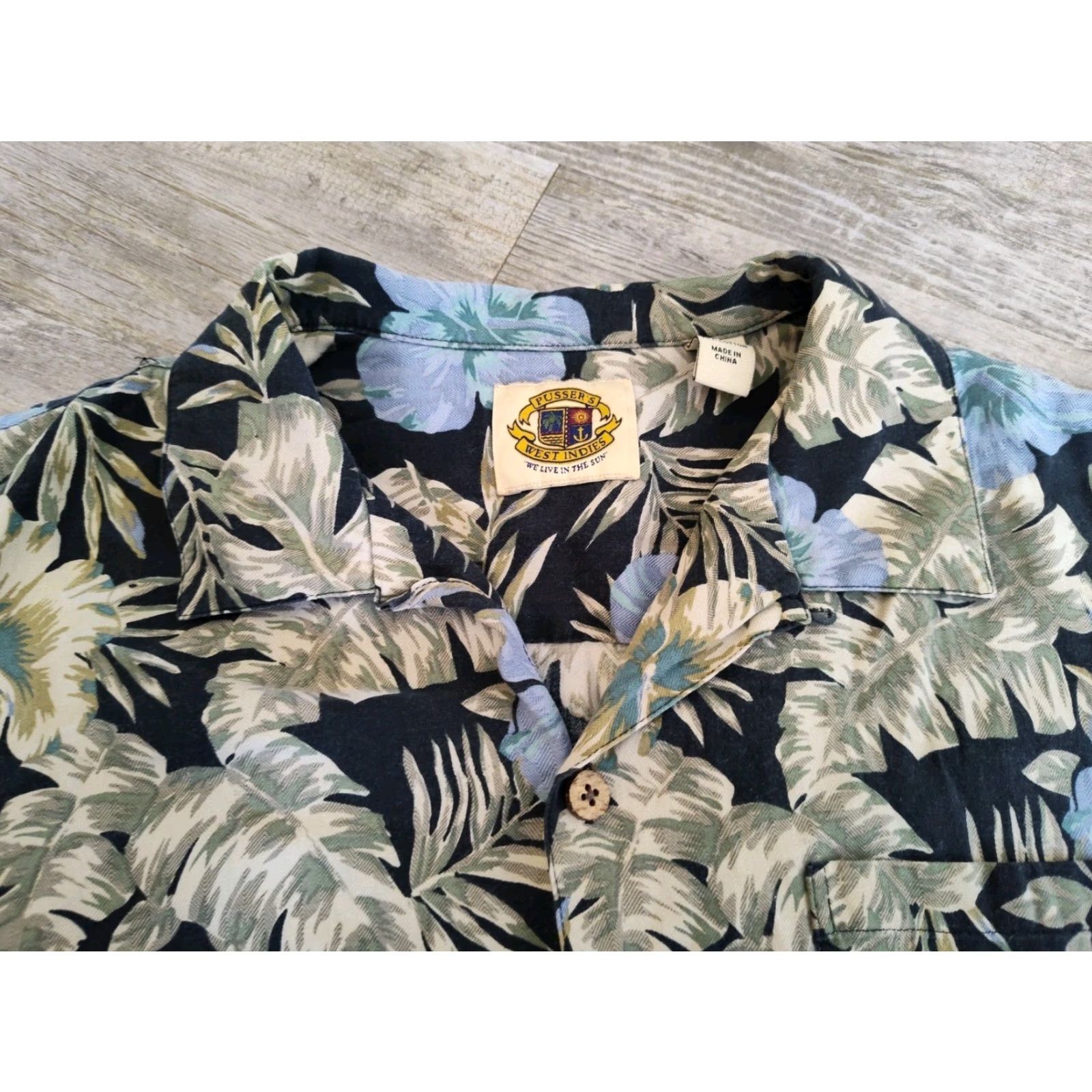 Vintage VINTAGE Pusser's Men's Hawaiian Shirt Short Sleeve Aloha Floral Silk Cotton Blue M Size US M / EU 48-50 / 2 - 7 Thumbnail